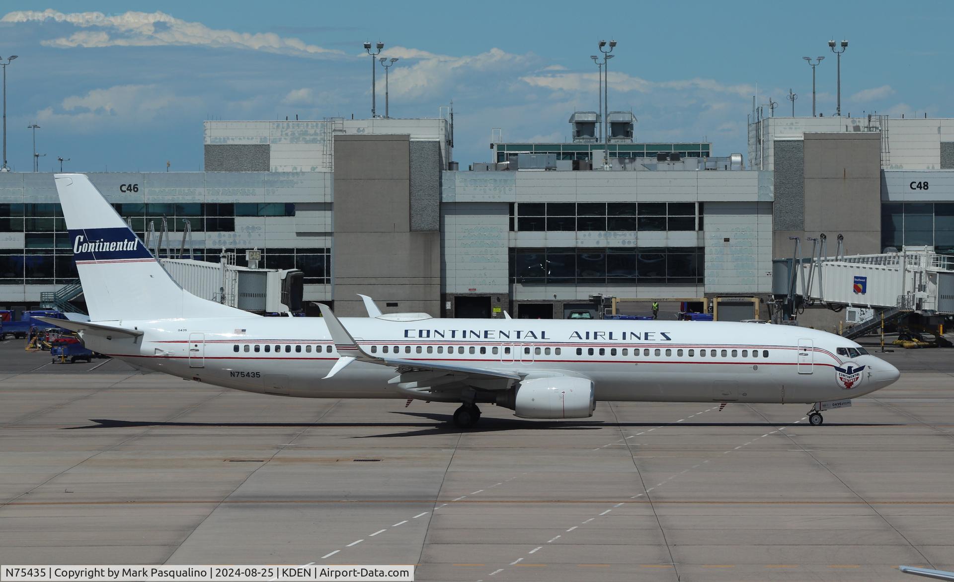 N75435, 2009 Boeing 737-924/ER C/N 33529, Boeing 737-924/ER