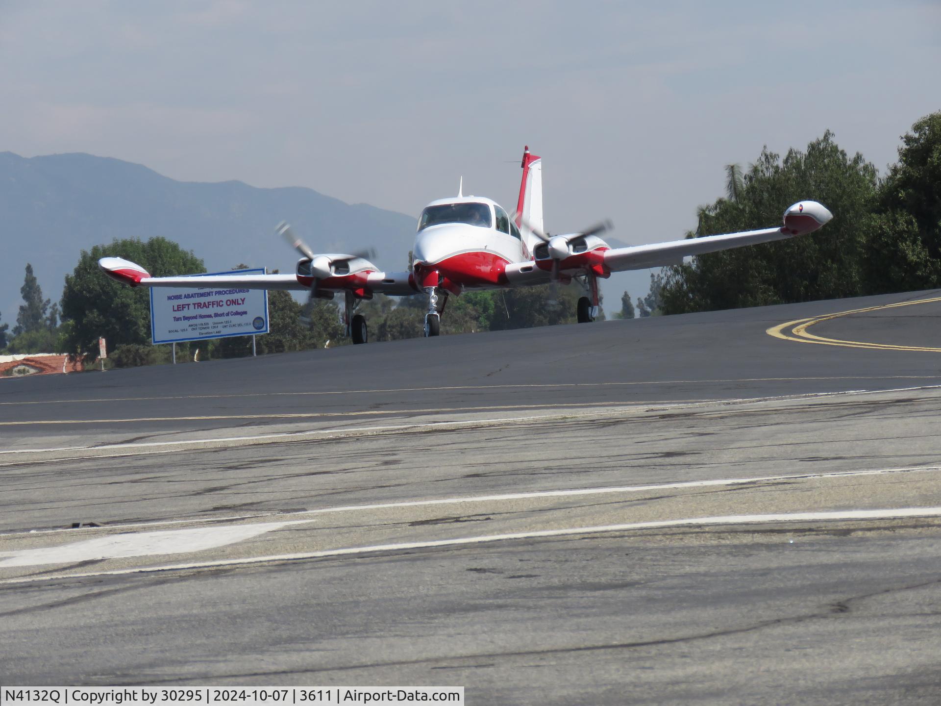 N4132Q, 1967 Cessna 310N C/N 310N-0032, Waiting to depart