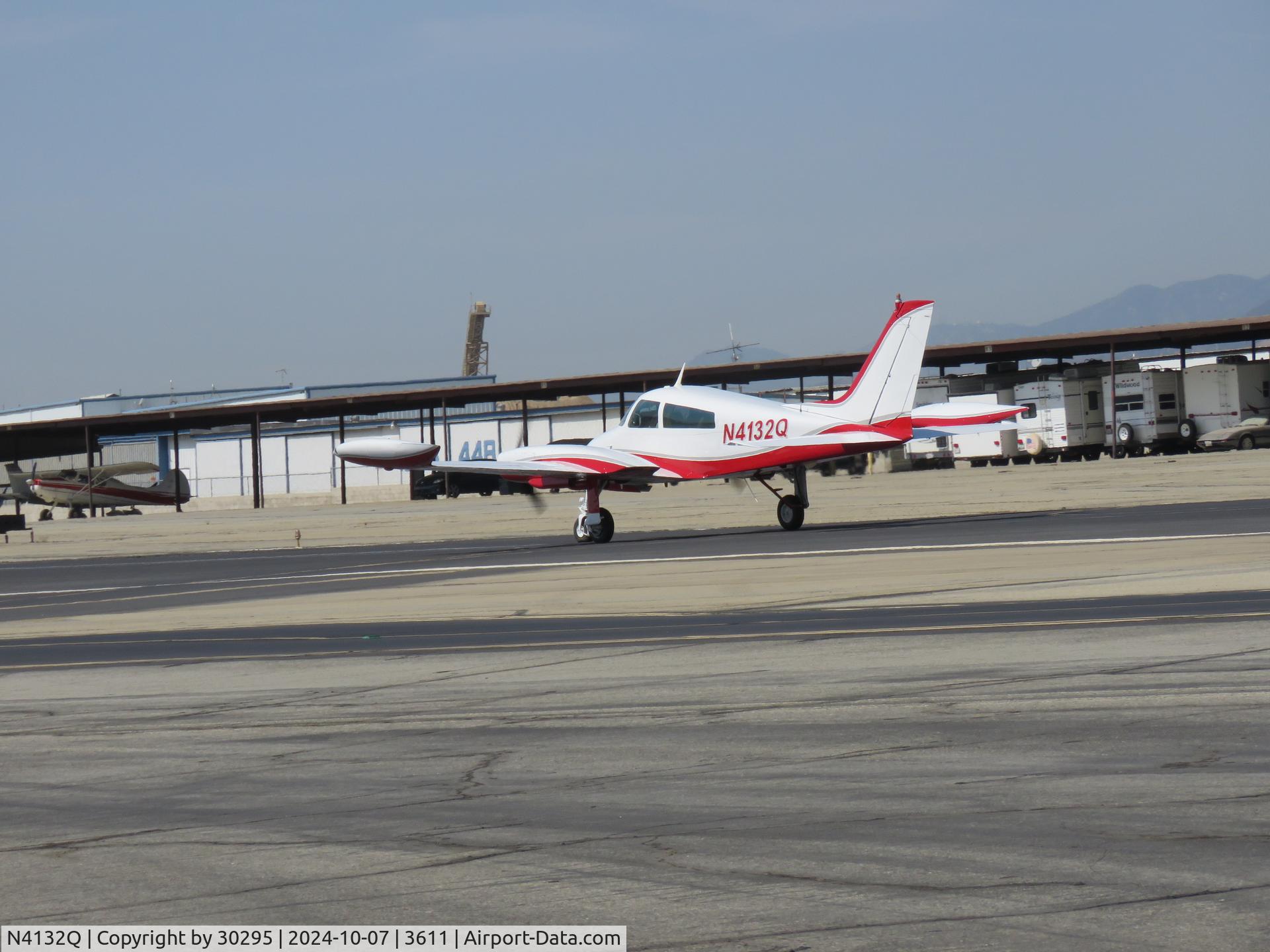 N4132Q, 1967 Cessna 310N C/N 310N-0032, On the way to Mojave