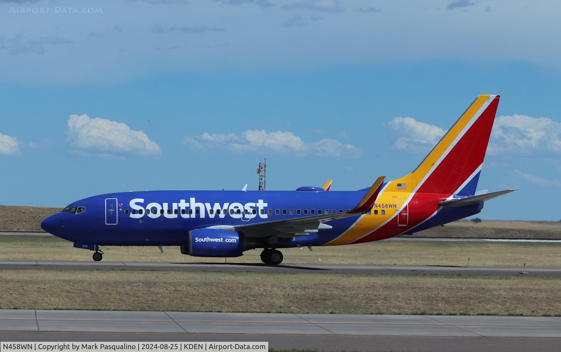 N458WN, 2004 Boeing 737-7H4 C/N 33857, Boeing 737-7H4