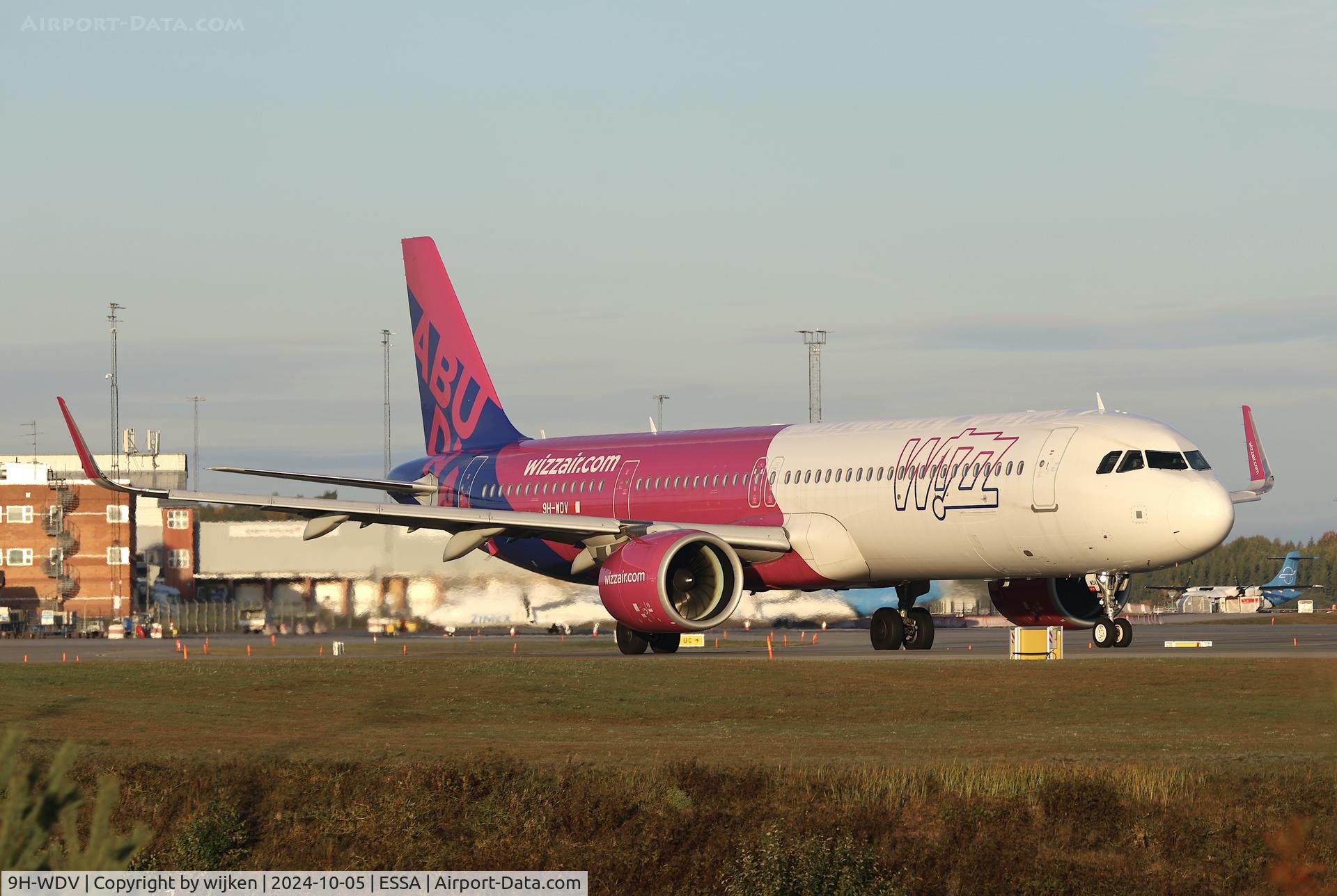 9H-WDV, 2023 Airbus A321-271NX C/N 11268, Twy U