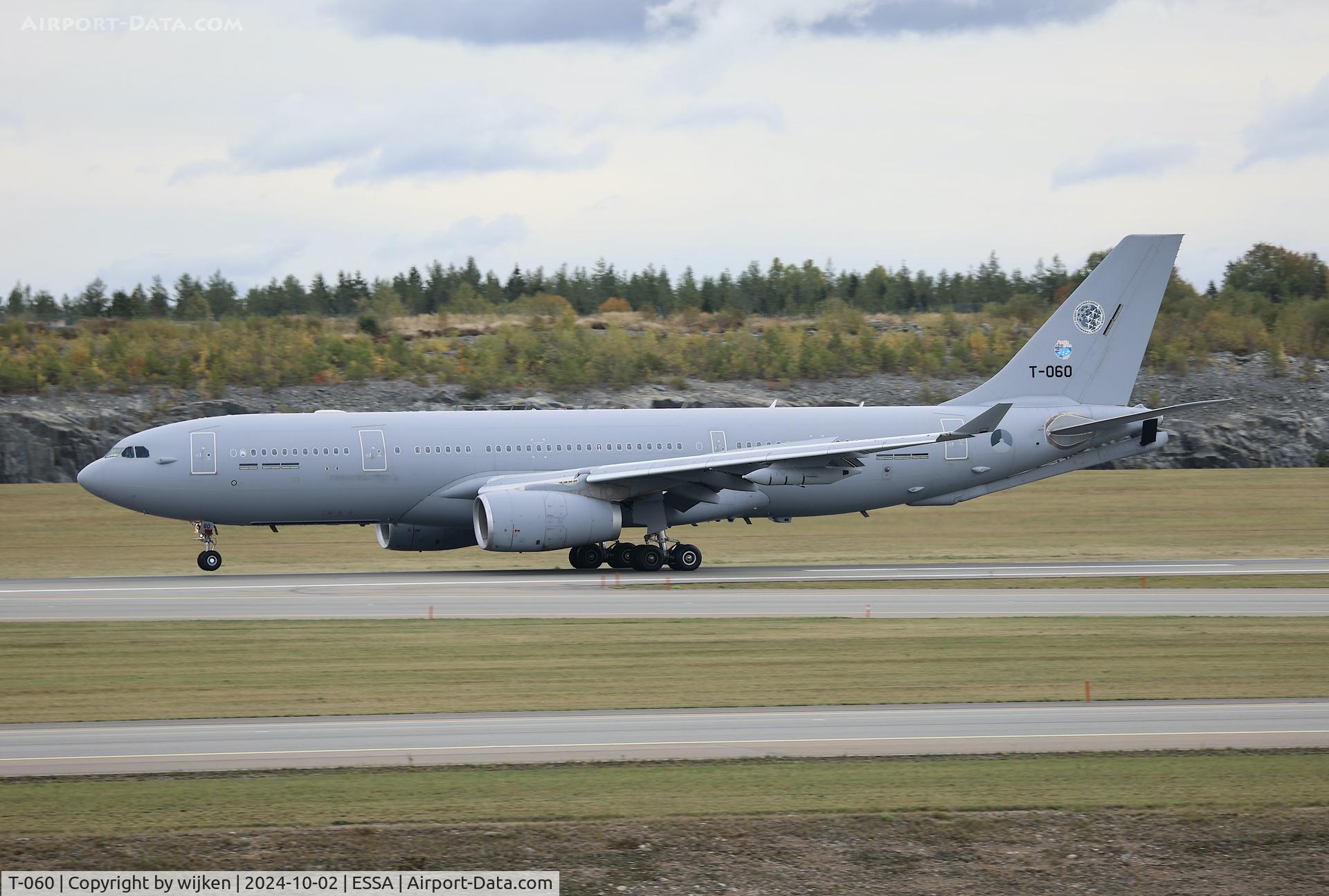 T-060, 2021 Airbus A330-243MRTT C/N 1989, Rwy 01R