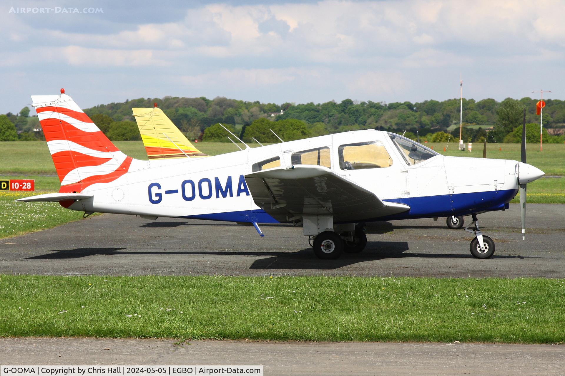 G-OOMA, 1981 Piper PA-28-161 Cherokee Warrior II C/N 28-8116030, Halfpenny Green