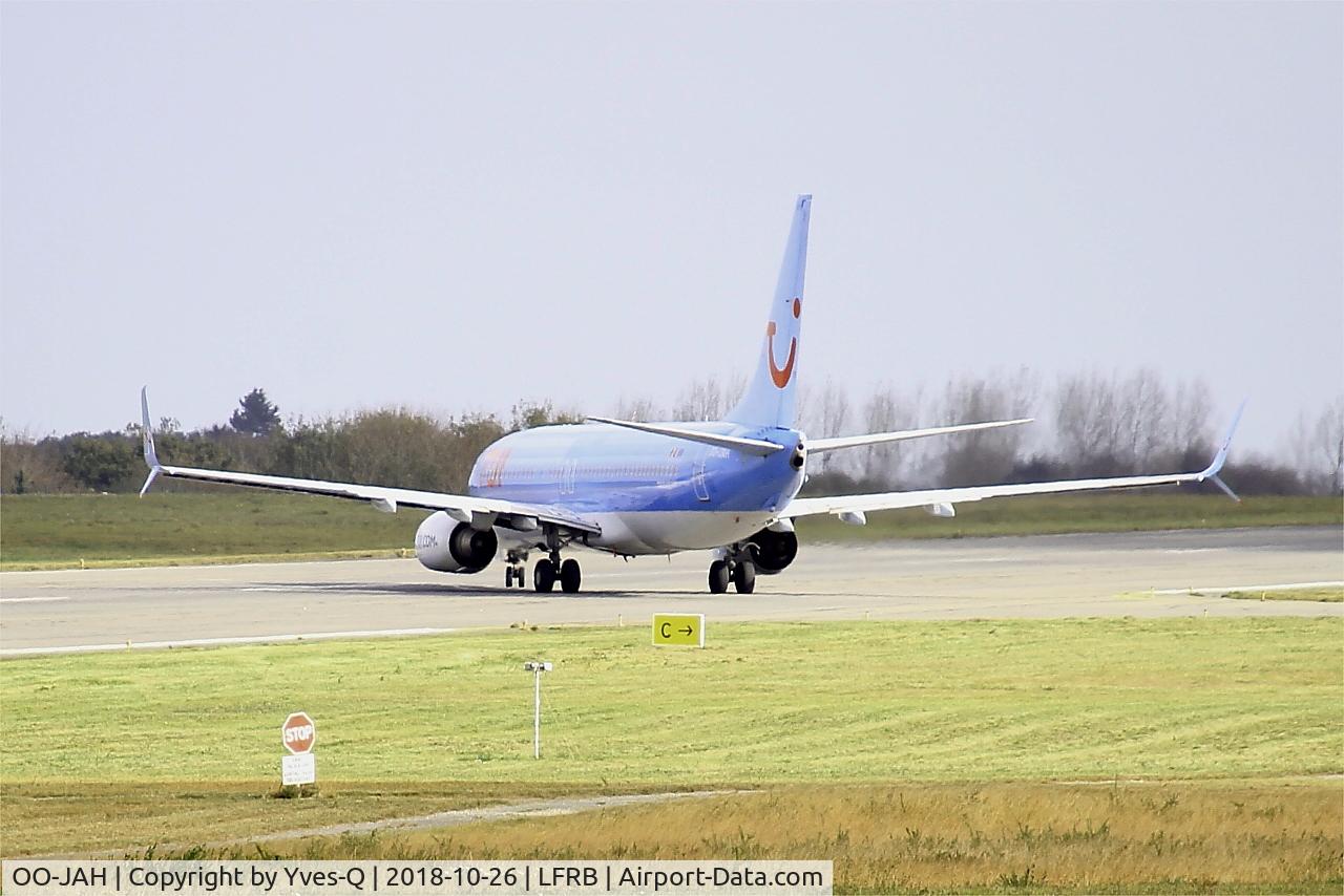 OO-JAH, 2011 Boeing 737-8K5 C/N 37260, Boeing 737-8K5, Taxiing, Brest-Bretagne Airport (LFRB-BES)