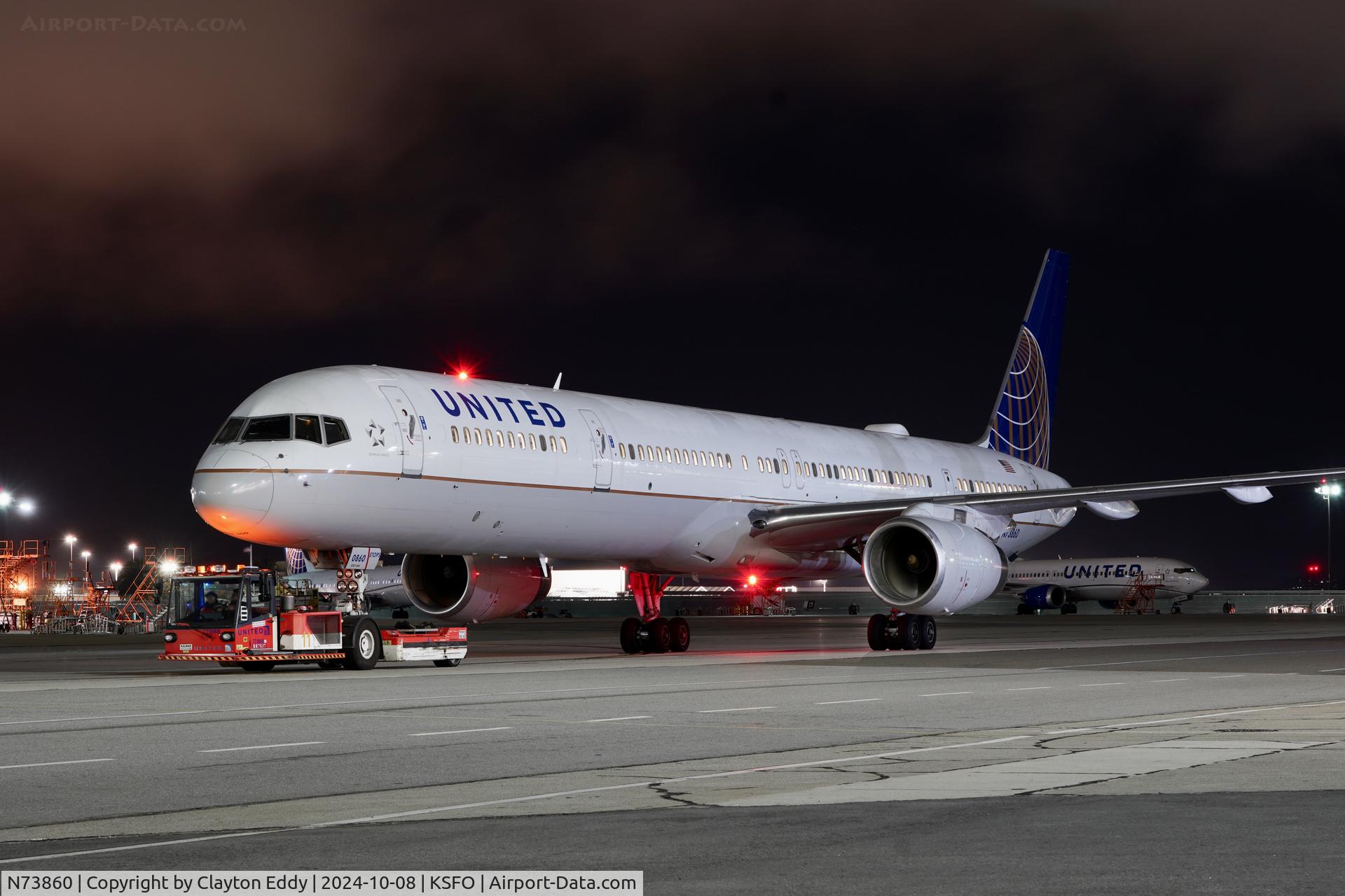 N73860, 2001 Boeing 757-33N C/N 32584, SFO 2024.