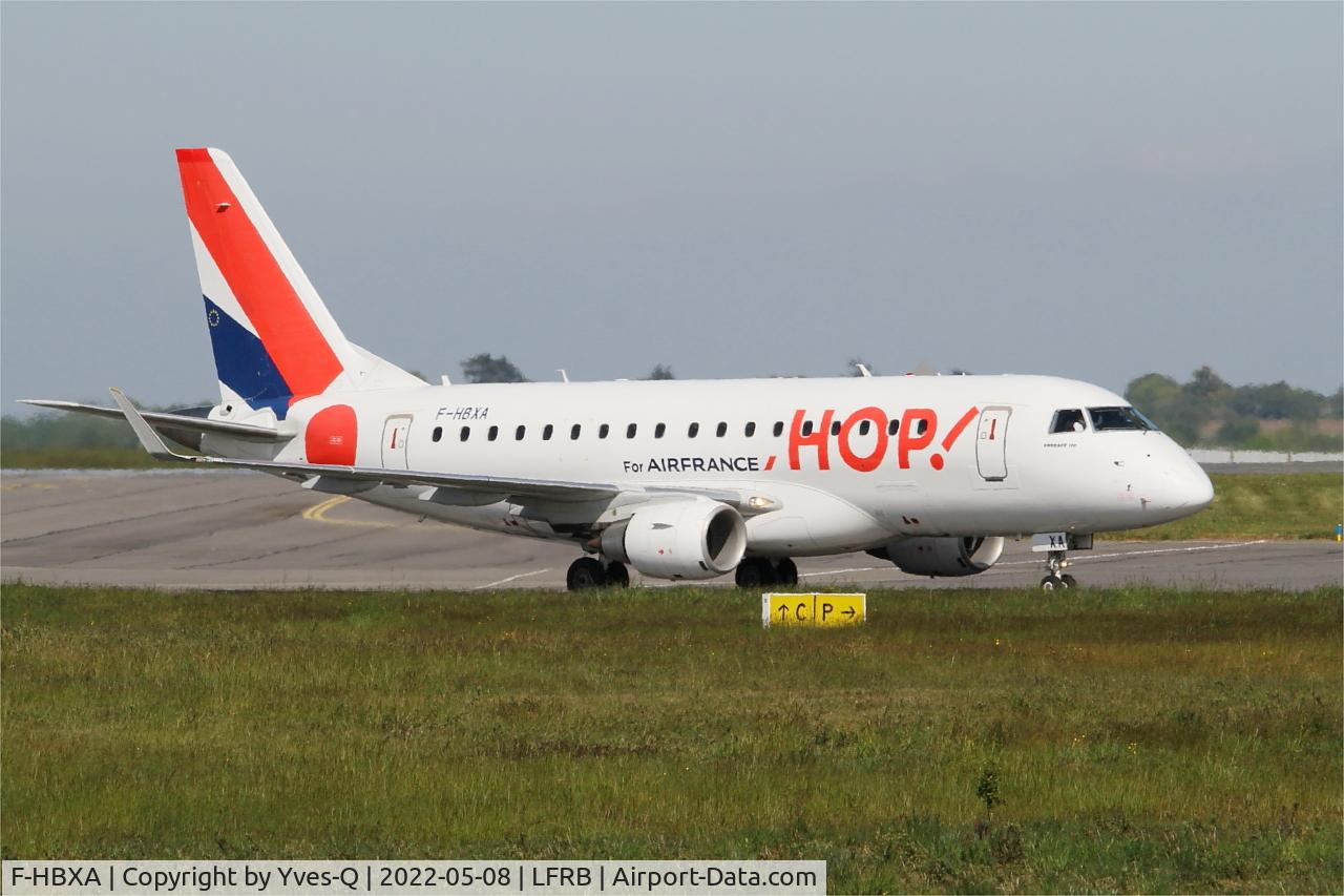 F-HBXA, 2008 Embraer 170LR (ERJ-170-100LR) C/N 17000237, Embraer 170LR, Taxiing, Brest-Bretagne Airport (LFRB-BES)