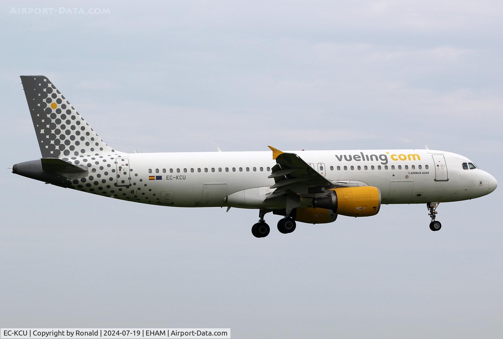 EC-KCU, 2007 Airbus A320-216 C/N 3109, at eham