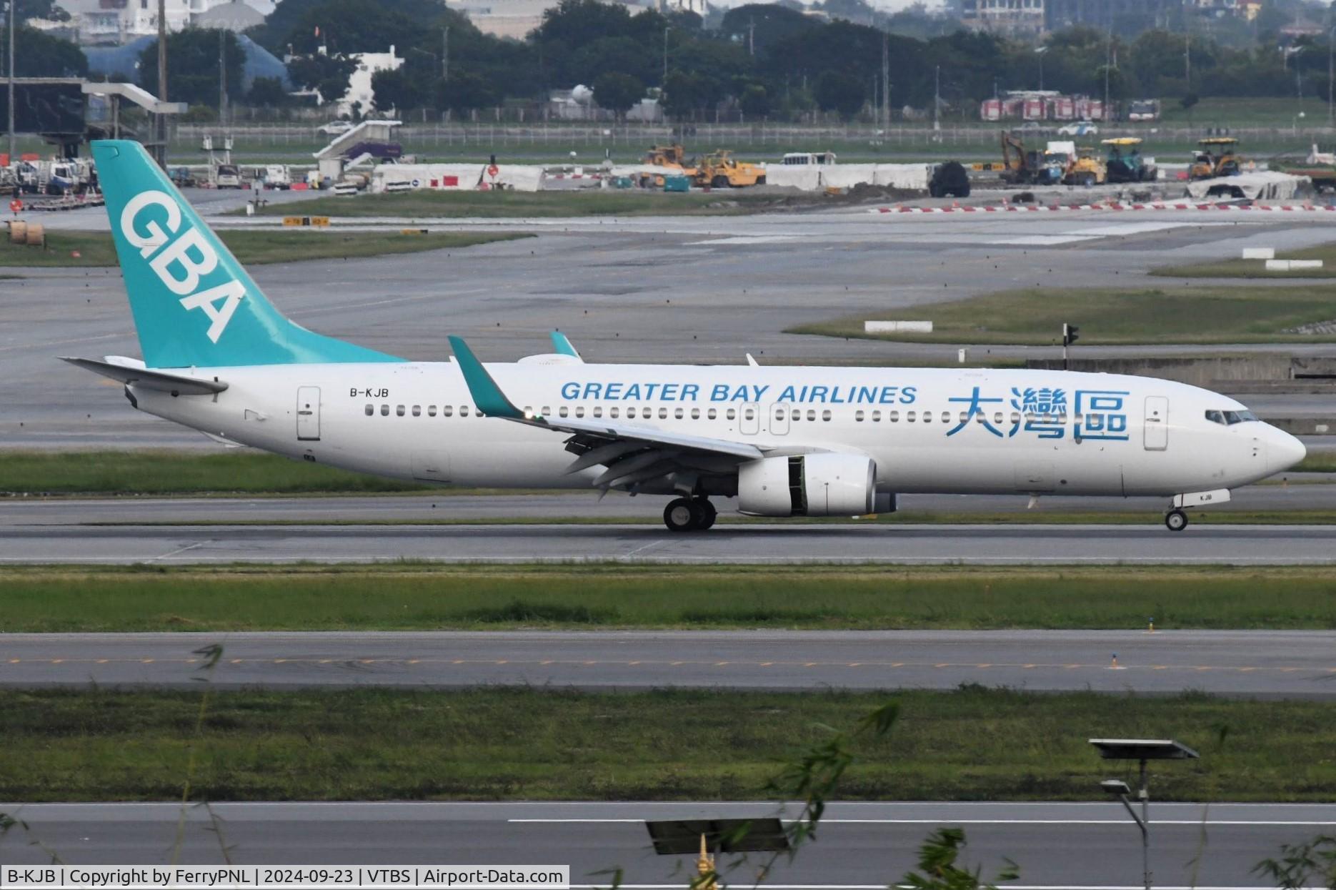 B-KJB, 2013 Airbus A320-232 C/N 5685, GBA B738 landing in BKK