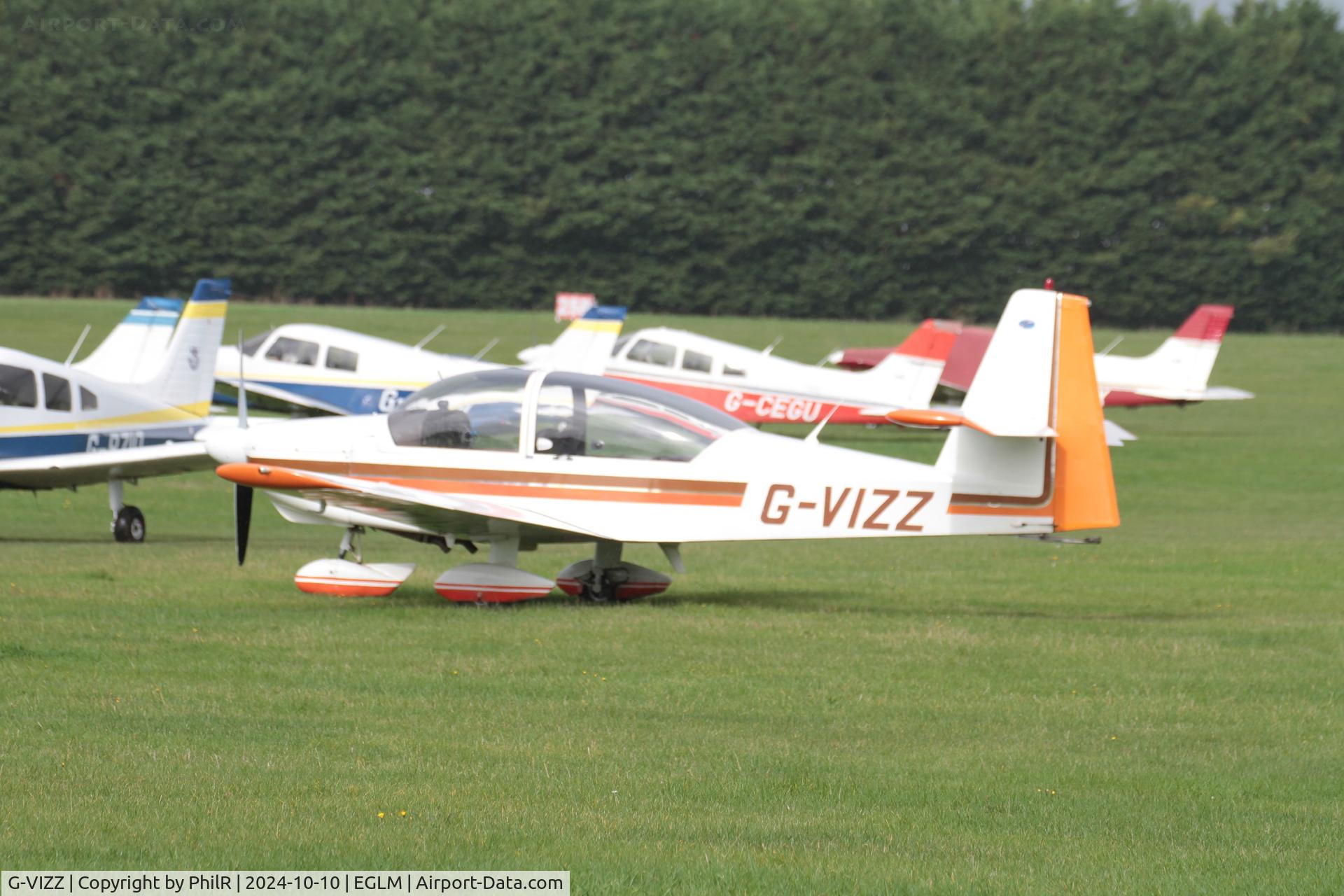 G-VIZZ, 1979 Sportavia-Putzer RS-180 Sportsman C/N 6018, G-VIZZ 1979 Sportavia RS-180 Sportsman Blackbushe 10.10.24