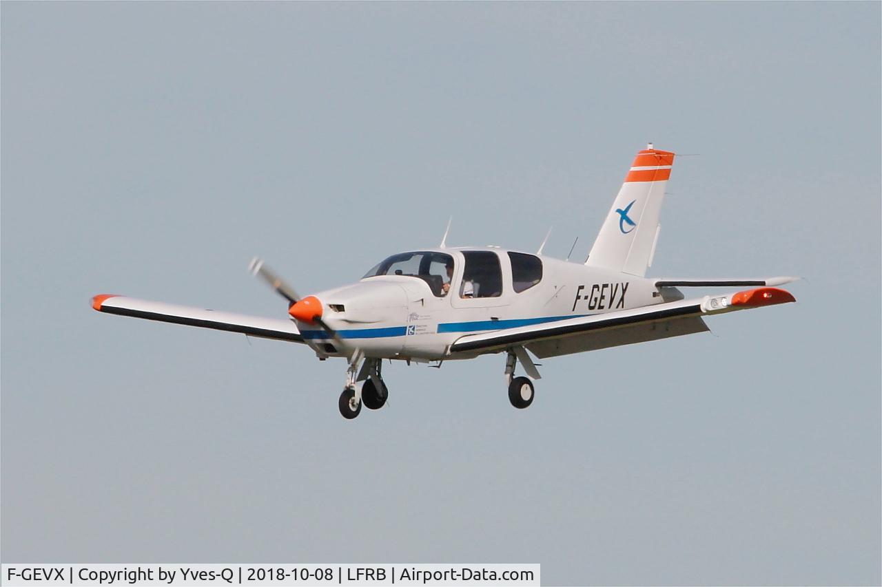 F-GEVX, Socata TB-20 C/N 802, Socata TB-20, On final rwy 25L, Brest-Bretagne airport (LFRB-BES)