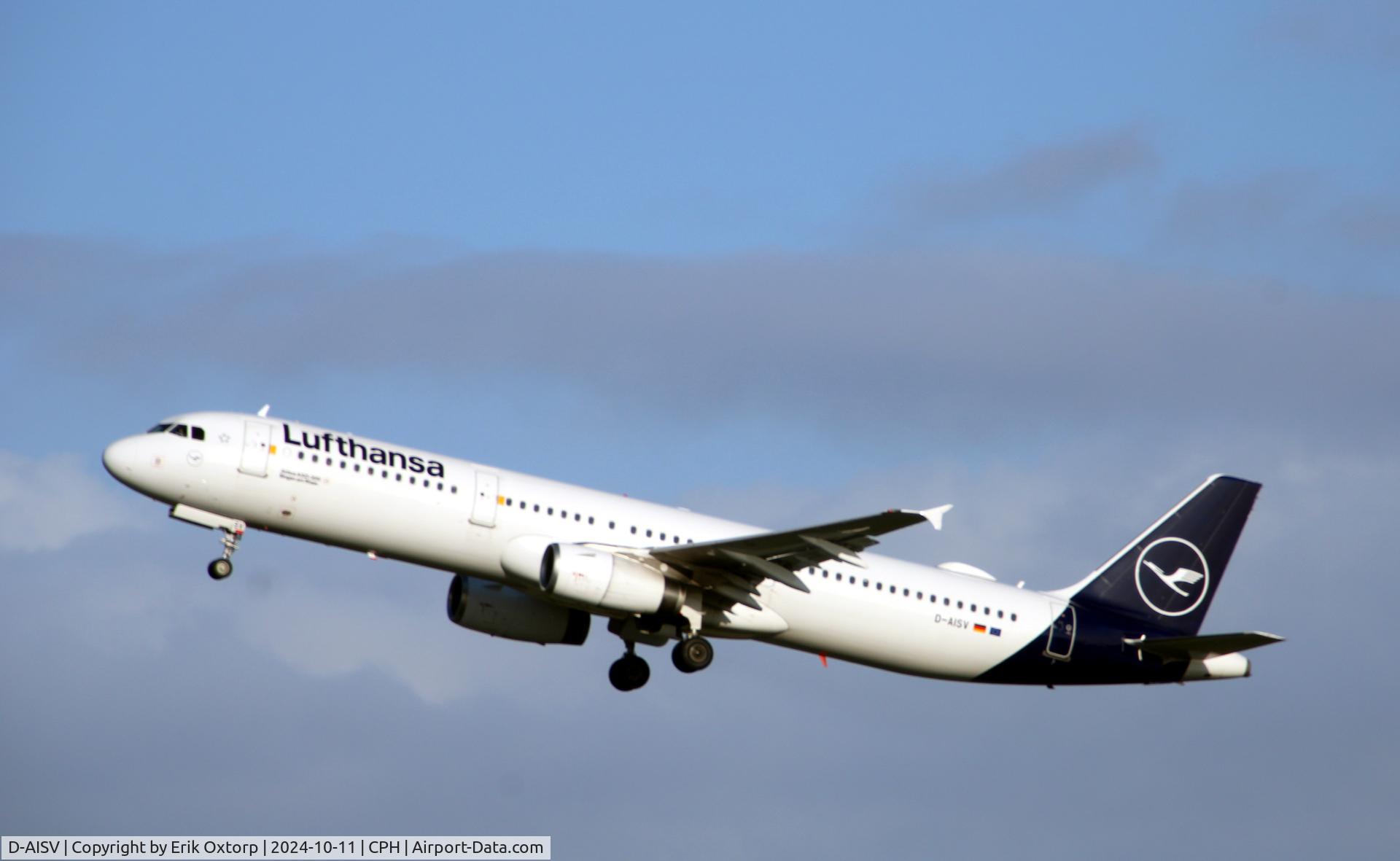D-AISV, 2009 Airbus A321-231 C/N 4050, D-AISV taking off rw 22R