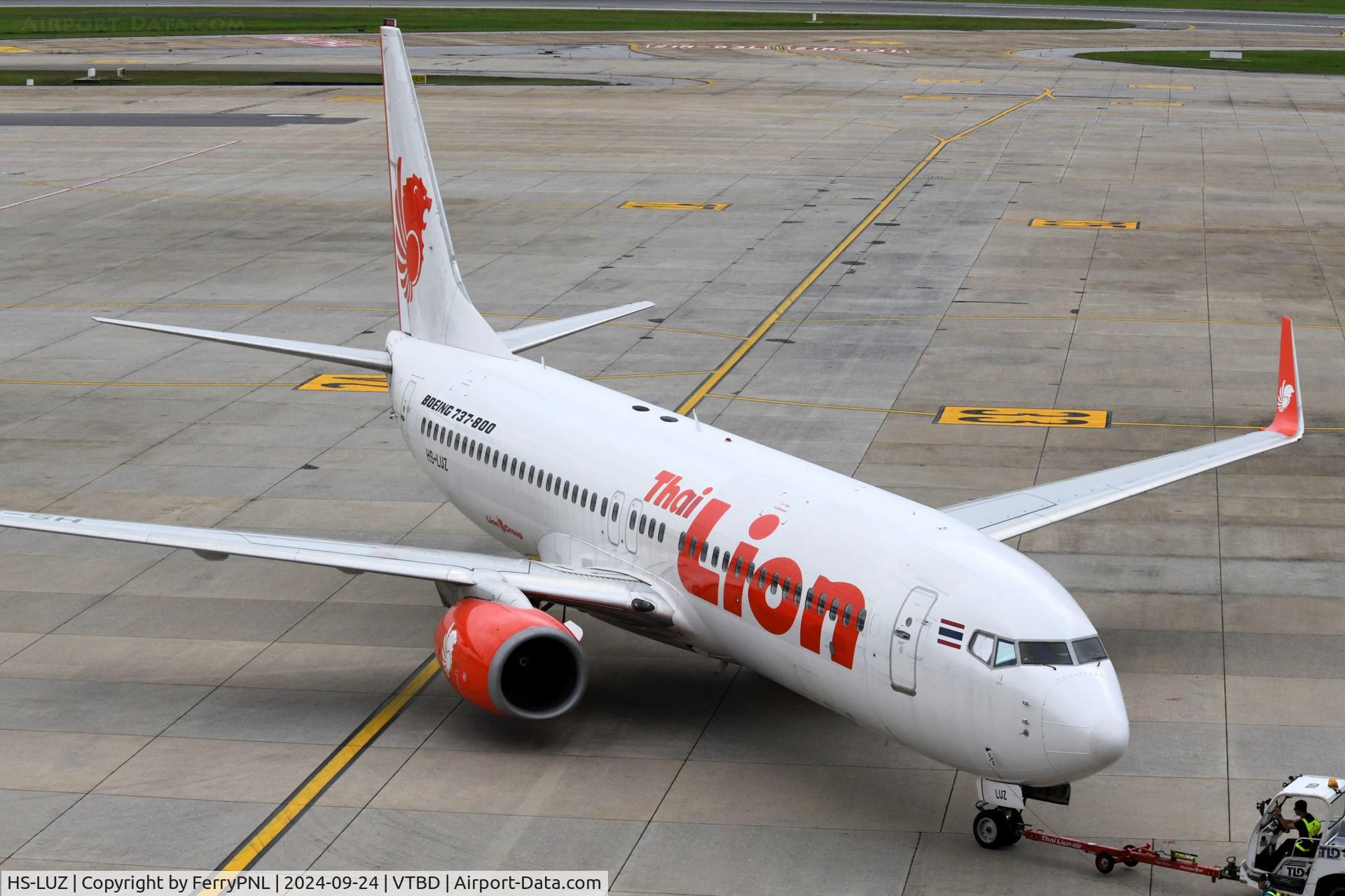 HS-LUZ, 2013 Boeing 737-8GP(WL) C/N 38686, Thai Lion B738 pushed-back from its gate.