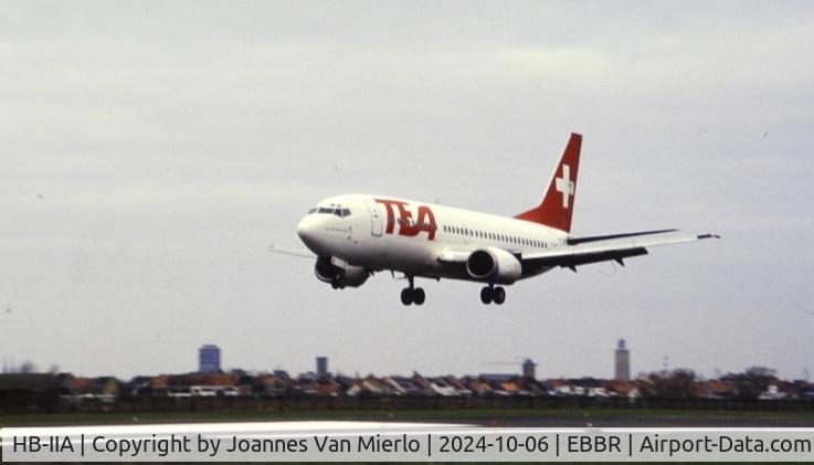HB-IIA, 1989 Boeing 737-3M8 C/N 24023, Ex-slide