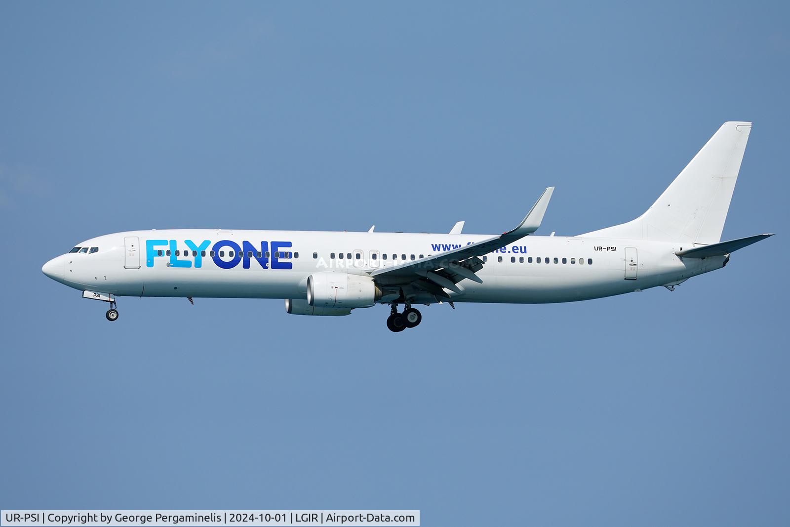 UR-PSI, 2013 Boeing 737-9KVER C/N 41534, Short final for runway 27.