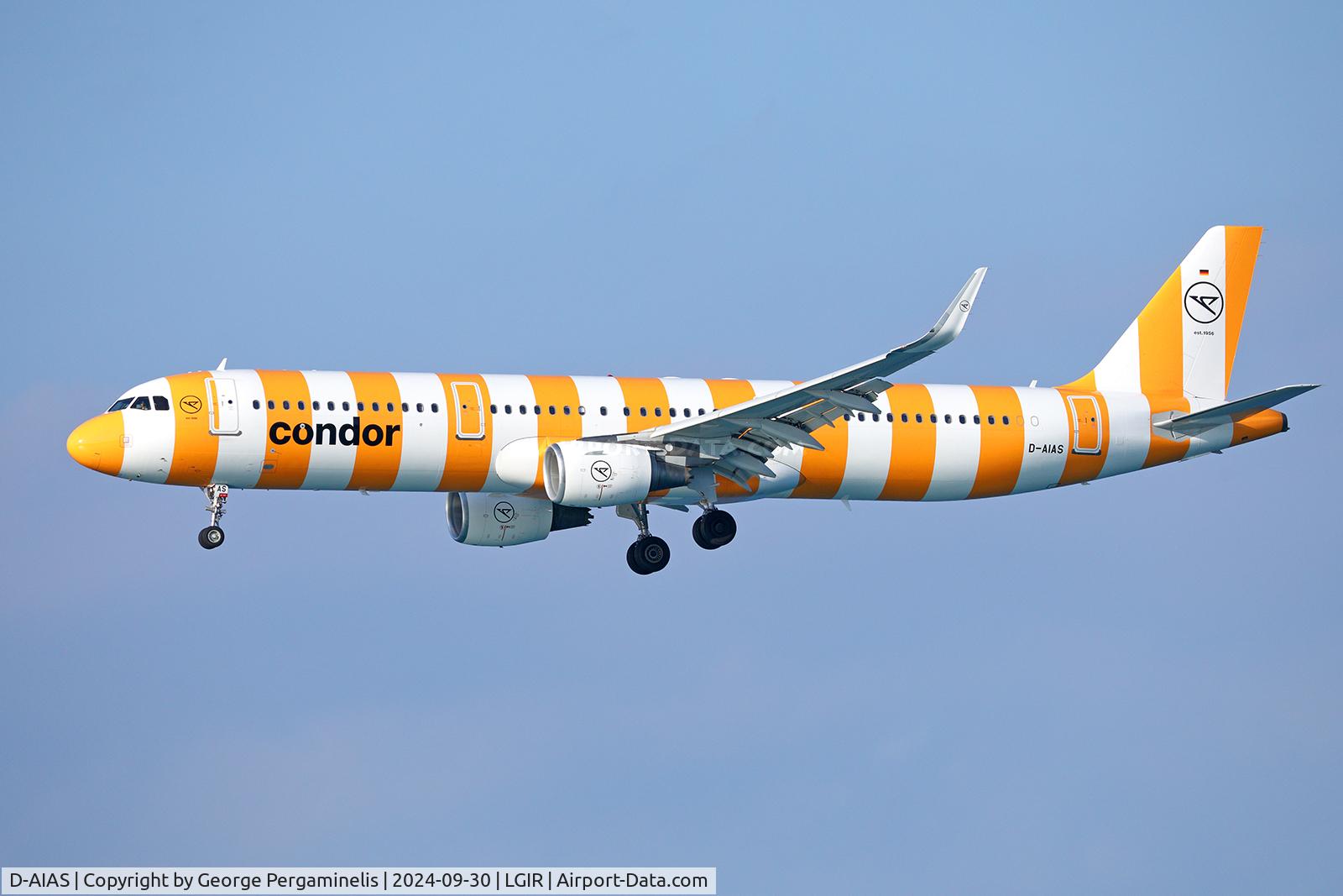 D-AIAS, 2014 Airbus A321-211 C/N 6122, Short final for runway 27.