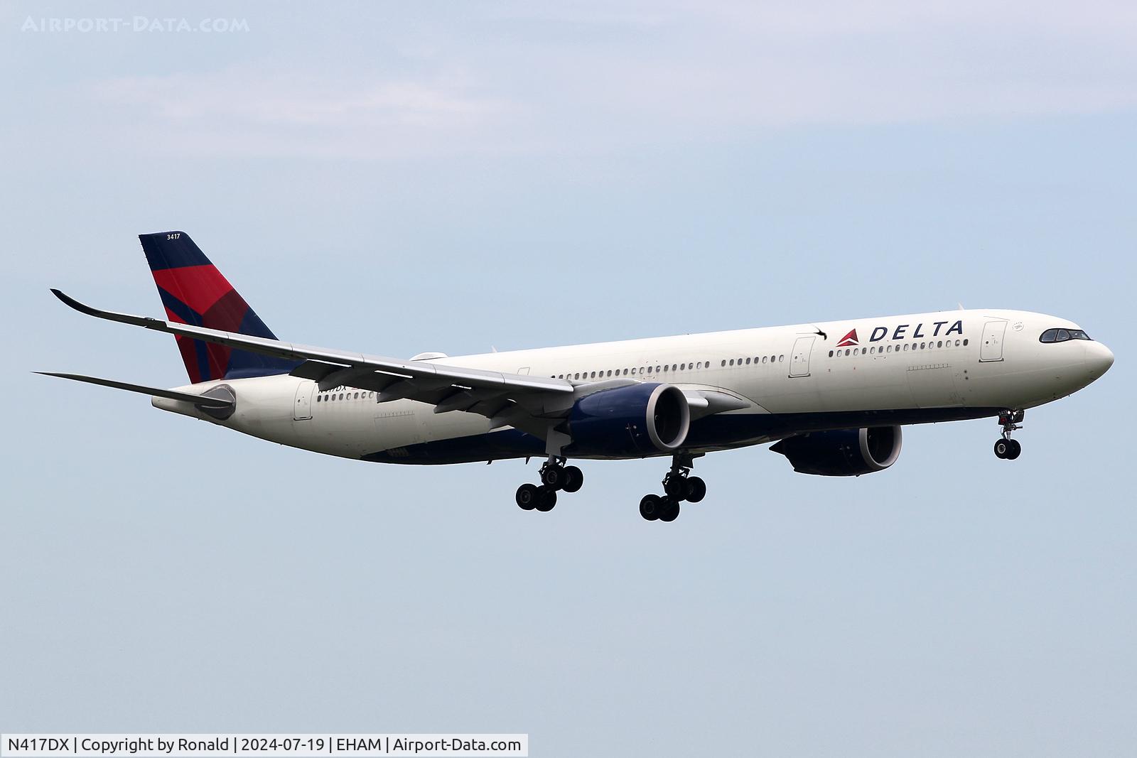 N417DX, 2022 Airbus A330-941 C/N 2000, at eham