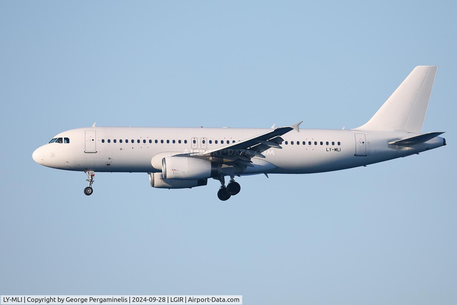 LY-MLI, 2009 Airbus A320-232 C/N 3771, Short final for runway 27.