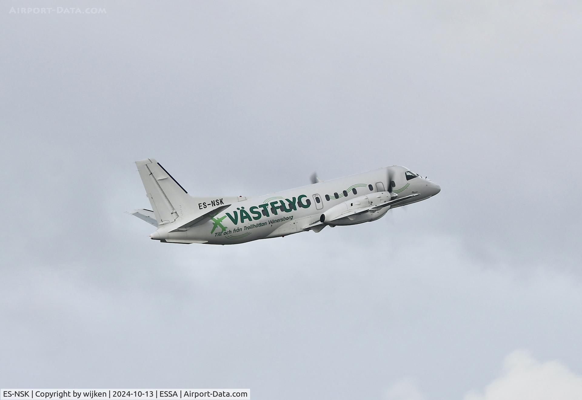 ES-NSK, 1989 Saab SF340B C/N 340B-169, Rwy 08