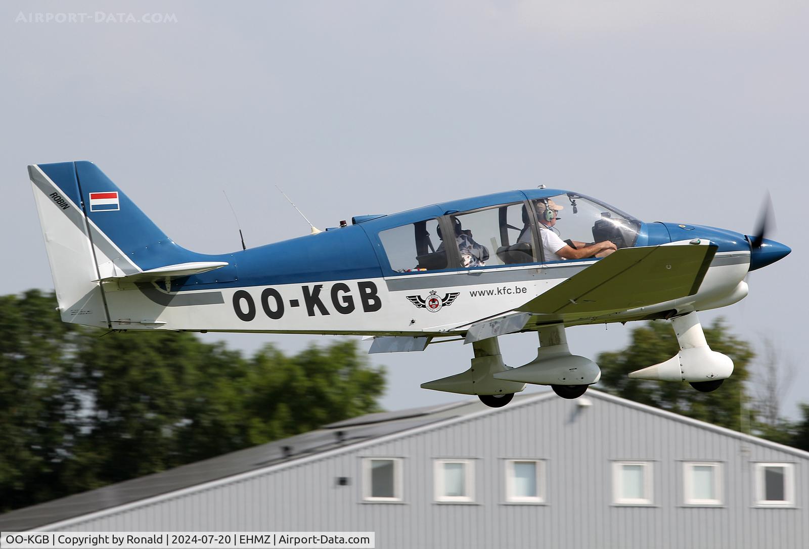 OO-KGB, Robin DR-400-120 Dauphin 2+2 C/N 1797, at ehmz
