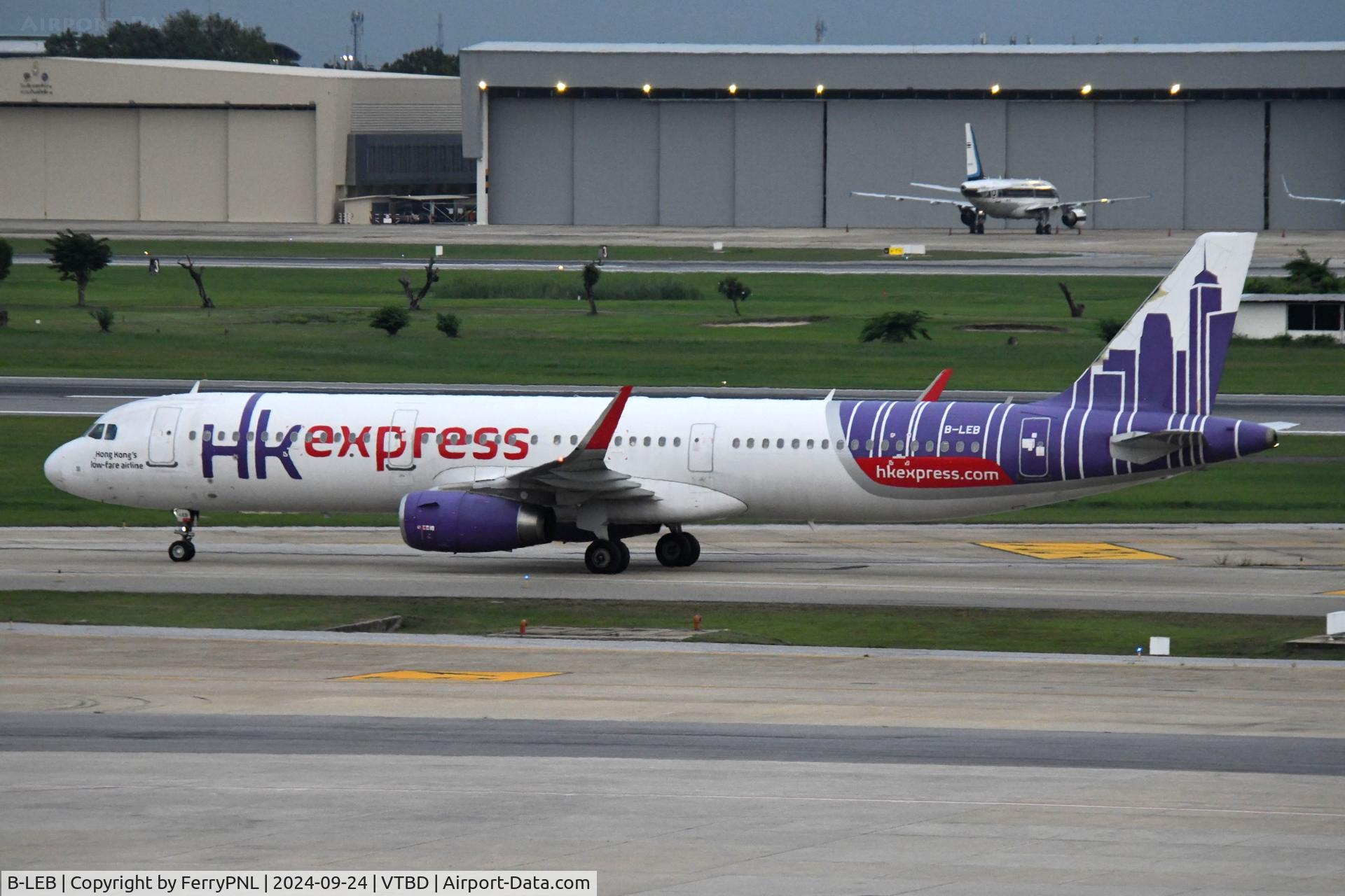B-LEB, 2016 Airbus A321-231(WL) C/N 7403, Hong Kong Express A321 still in old livery