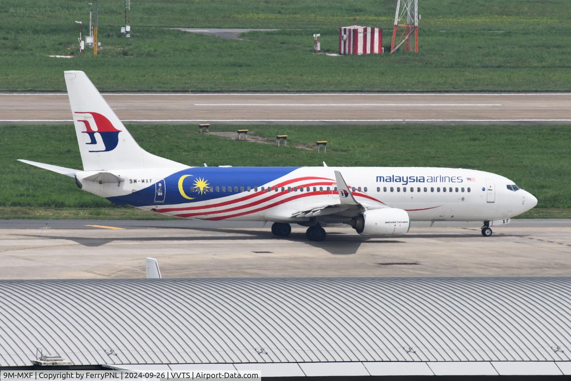9M-MXF, 2013 Boeing 737-8H6 C/N 40133/3806, Malaysian B738 departing for KUL