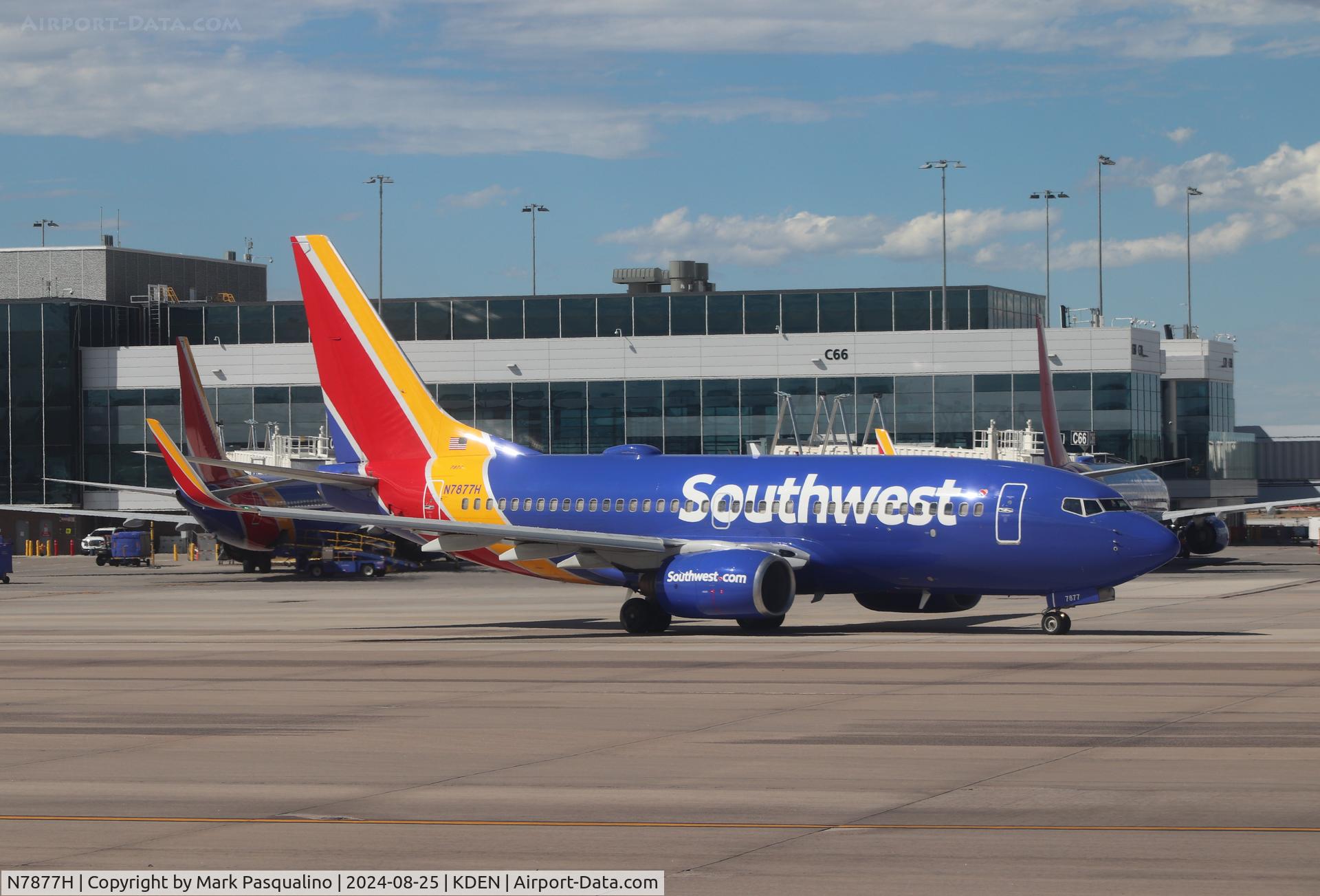 N7877H, 2005 Boeing 737-7Q8 C/N 29359, Boeing 737-7Q8