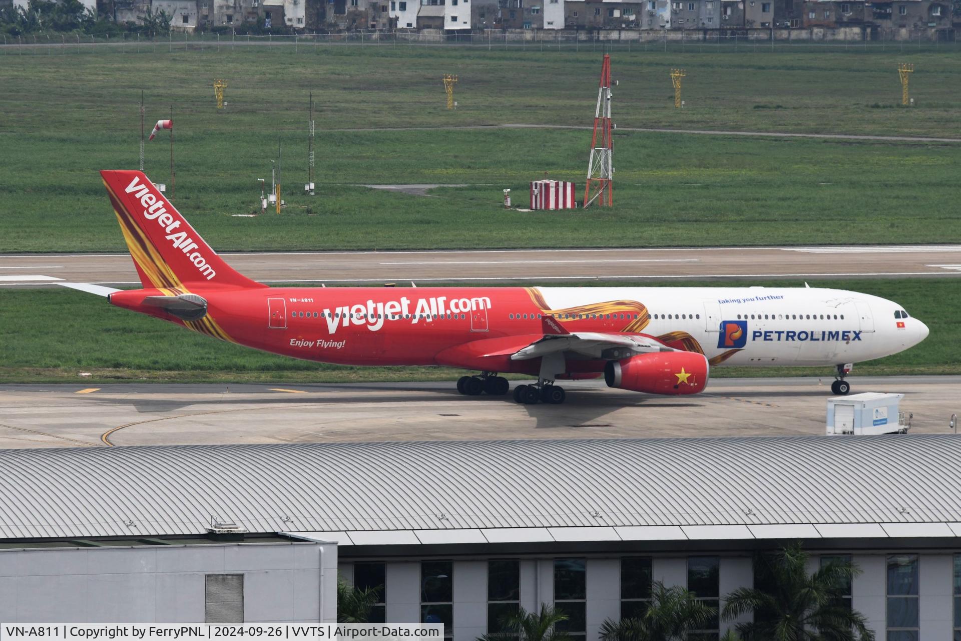 VN-A811, 2008 Airbus A330-343 C/N 974, Vietjet A333 taxying out