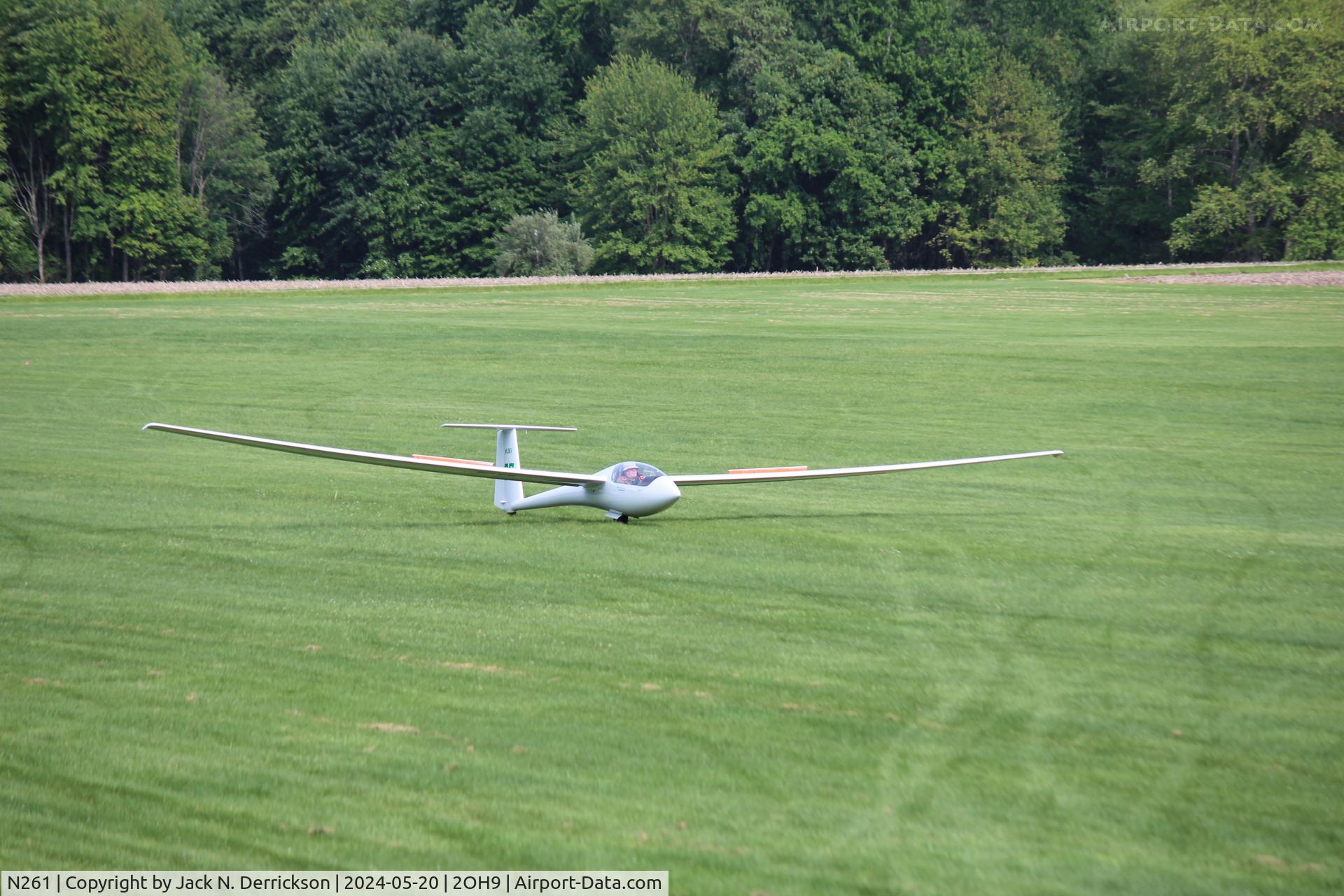 N261, 1977 Schleicher ASW-20 C/N 20112, 2024 Sports Class Nationals