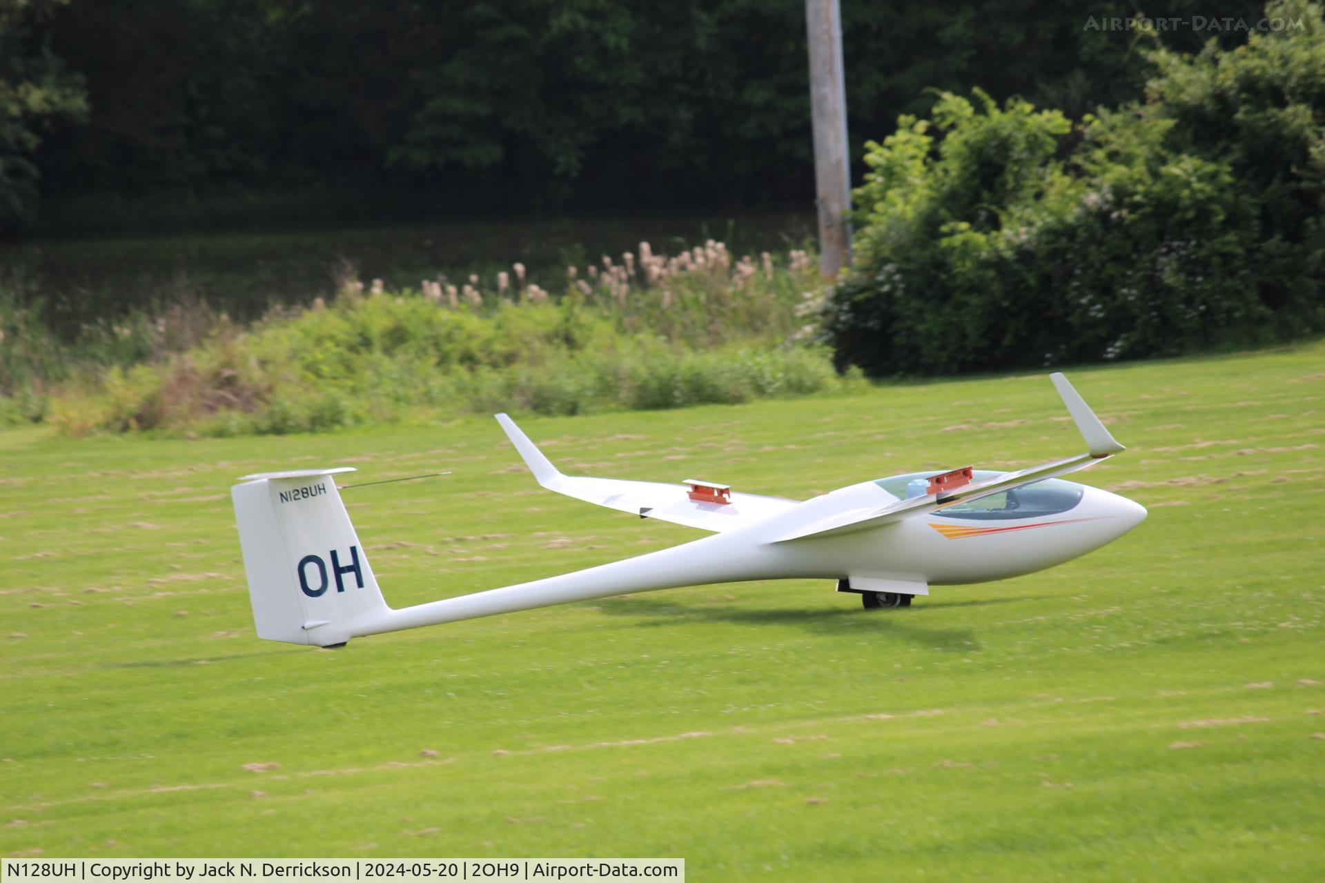 N128UH, 2001 Schleicher ASW-28 C/N 28015, 2024 Sports Class Nationals