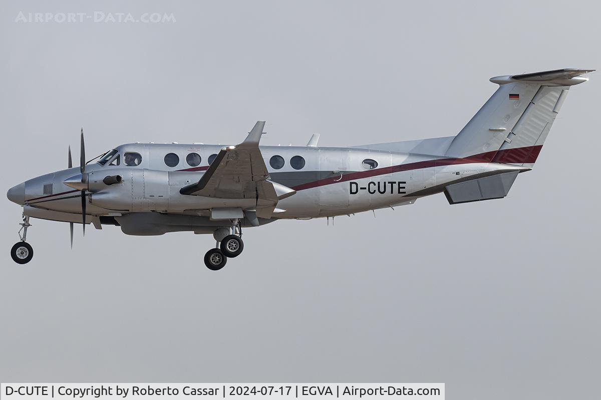 D-CUTE, 2006 Beech Super King Air 350 C/N FL-504, RIAT 24