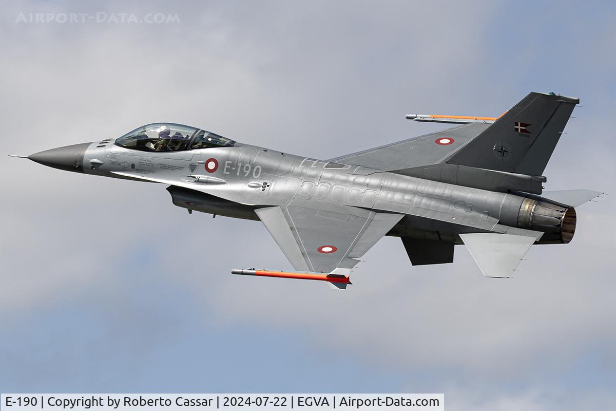 E-190, SABCA F-16AM Fighting Falcon C/N 6F-17, RIAT 24