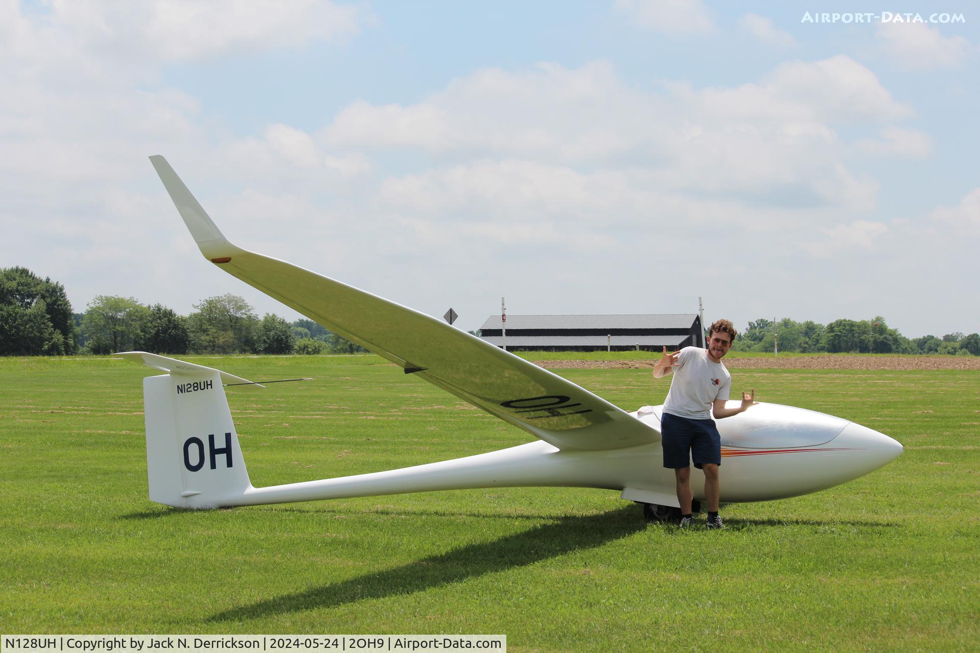 N128UH, 2001 Schleicher ASW-28 C/N 28015, 2024 Sports Class Nationals