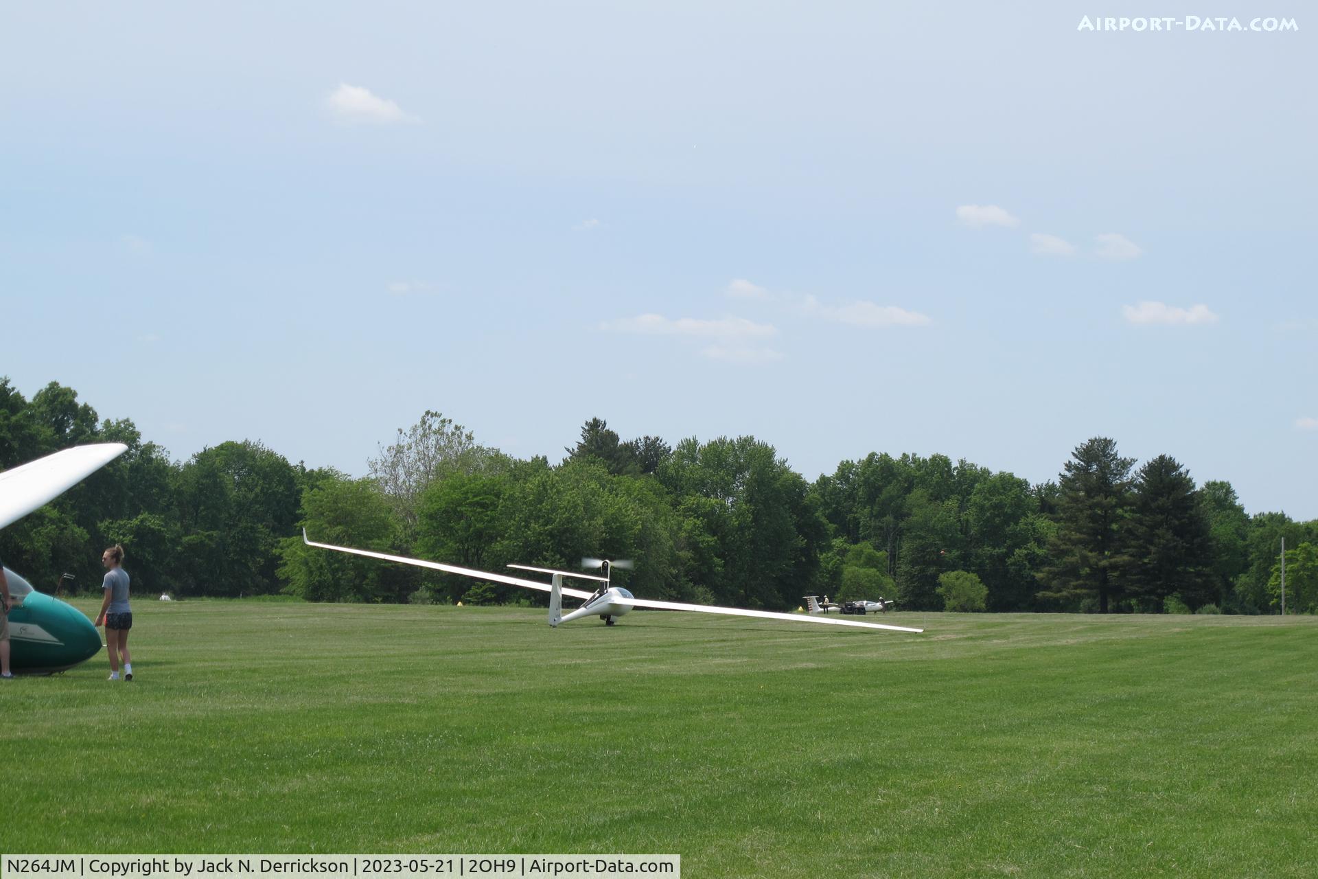 N264JM, 2000 Schleicher ASH-26E C/N 26171, Motorglider self-launch