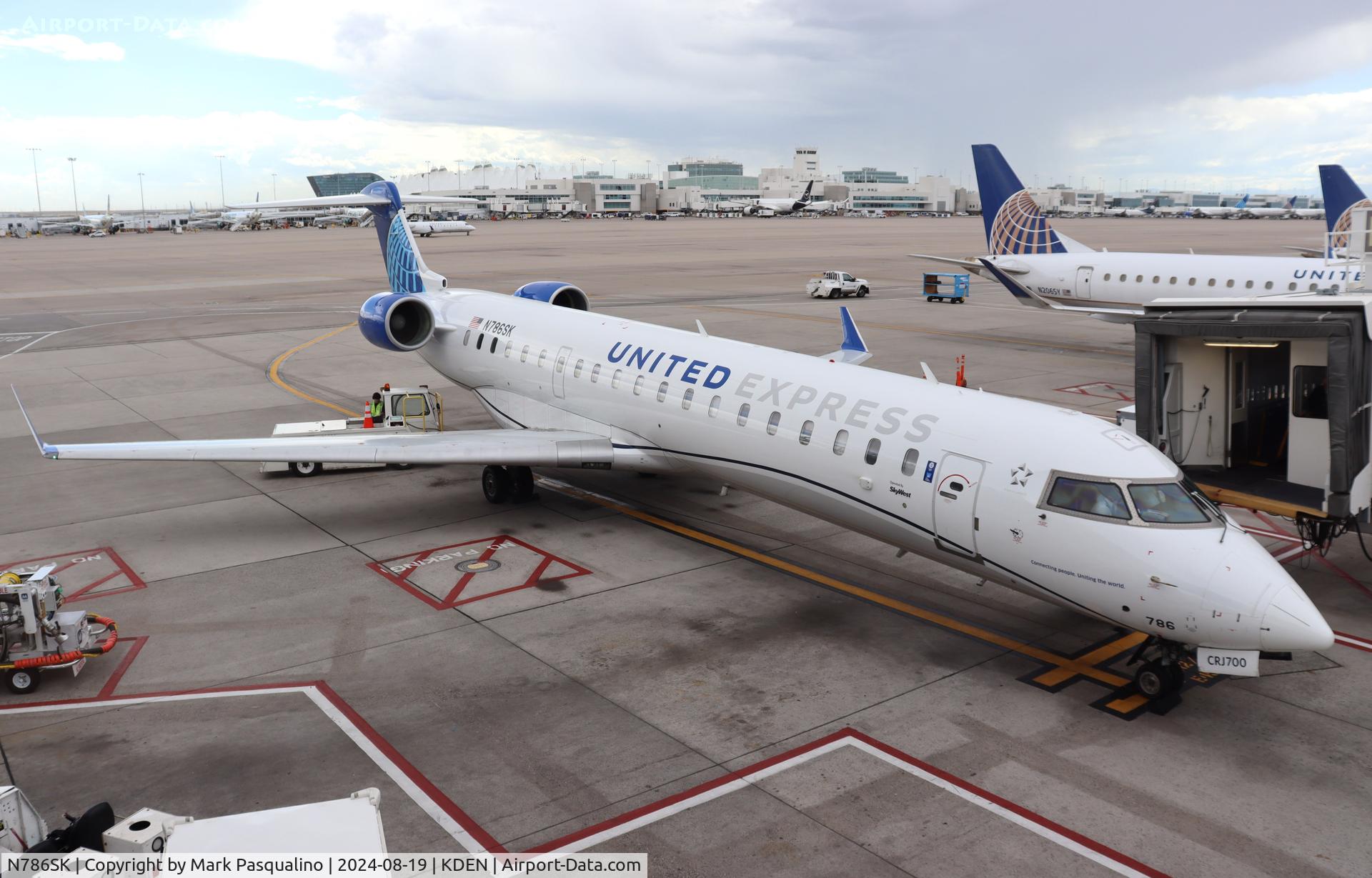 N786SK, 2009 Bombardier CRJ-700 (CL-600-2C10) Regional Jet C/N 10286, CL-600-2C10