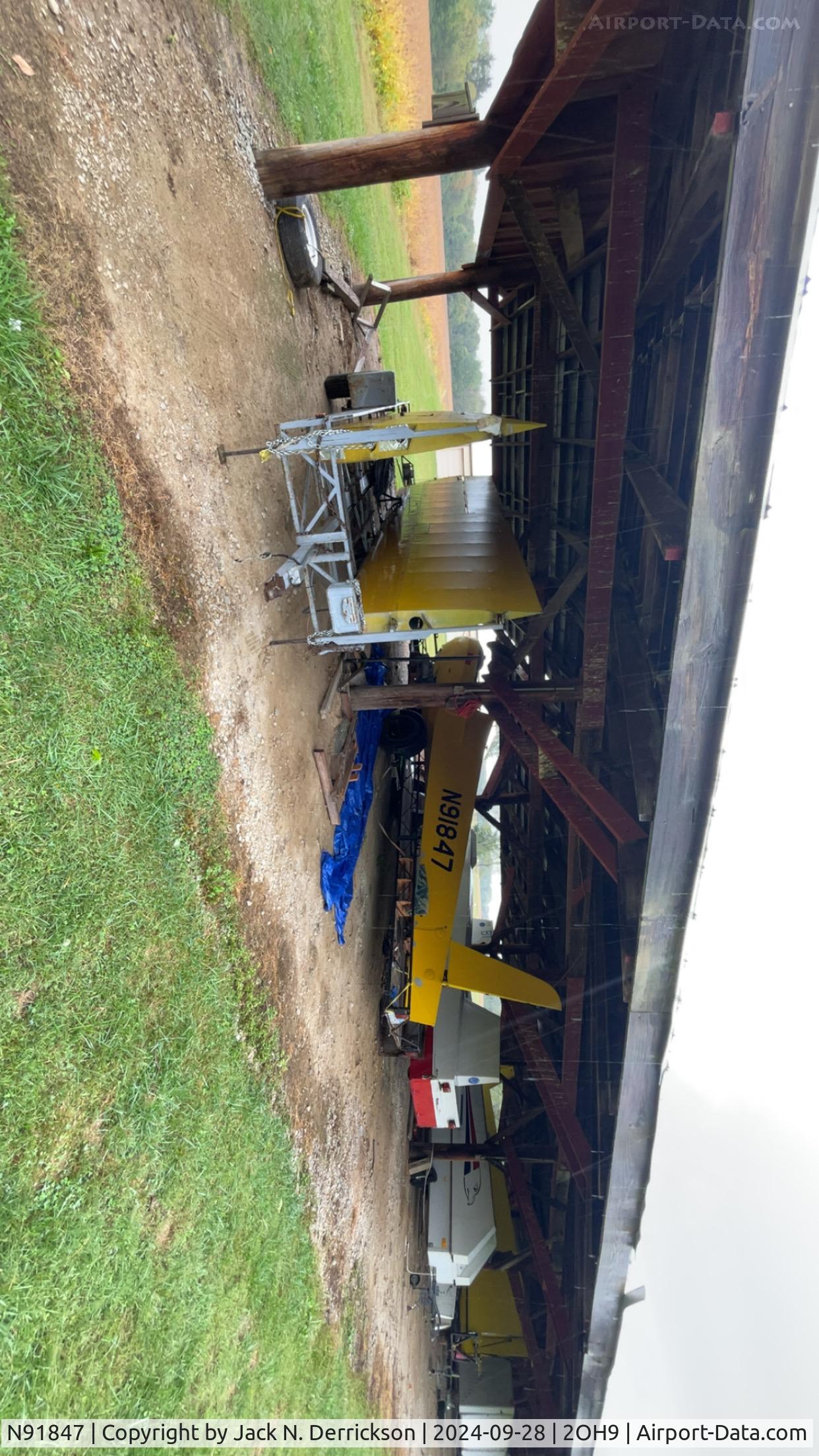 N91847, 1946 Schweizer SGU 2-22 C/N 22, Rainy day