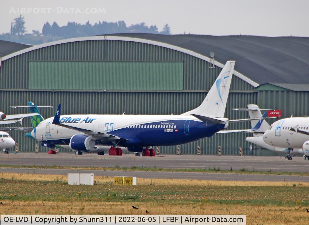 OE-LVD, 2000 Boeing 737-86N C/N 30231, Stored... Ex. YR-BMG