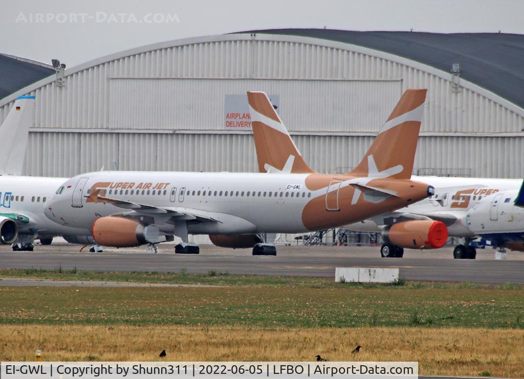 EI-GWL, 2012 Airbus A320-232 C/N 5027, Parked... To be PK-STZ