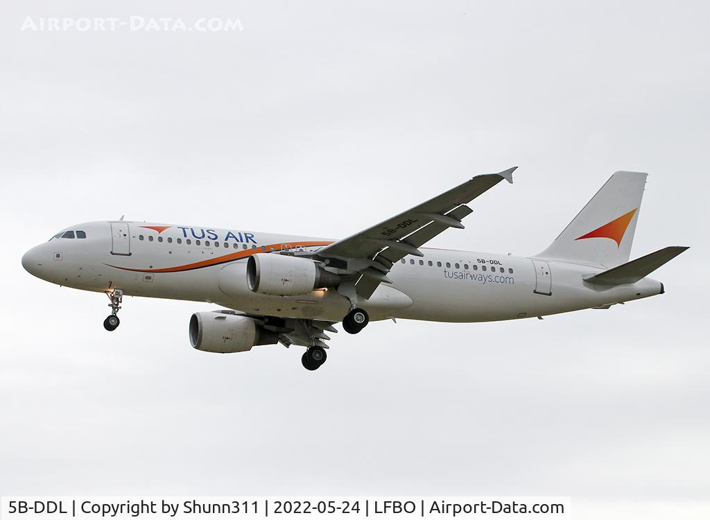 5B-DDL, 2006 Airbus A320-214 C/N 2665, Landing rwy 32L