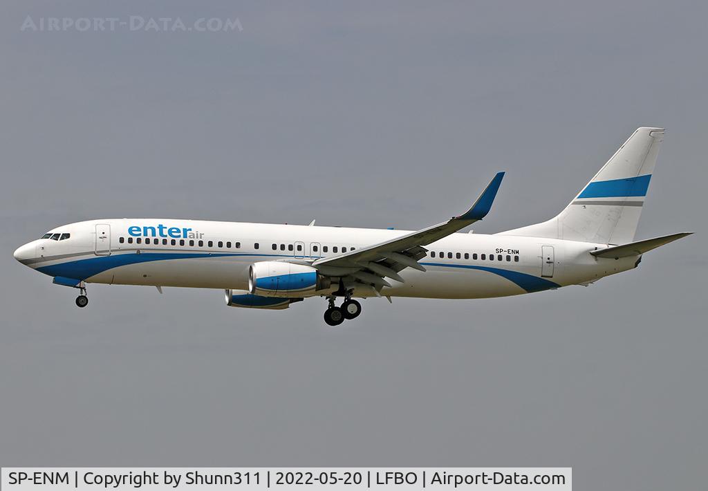 SP-ENM, 2003 Boeing 737-8CX C/N 32367, Landing rwy 14R