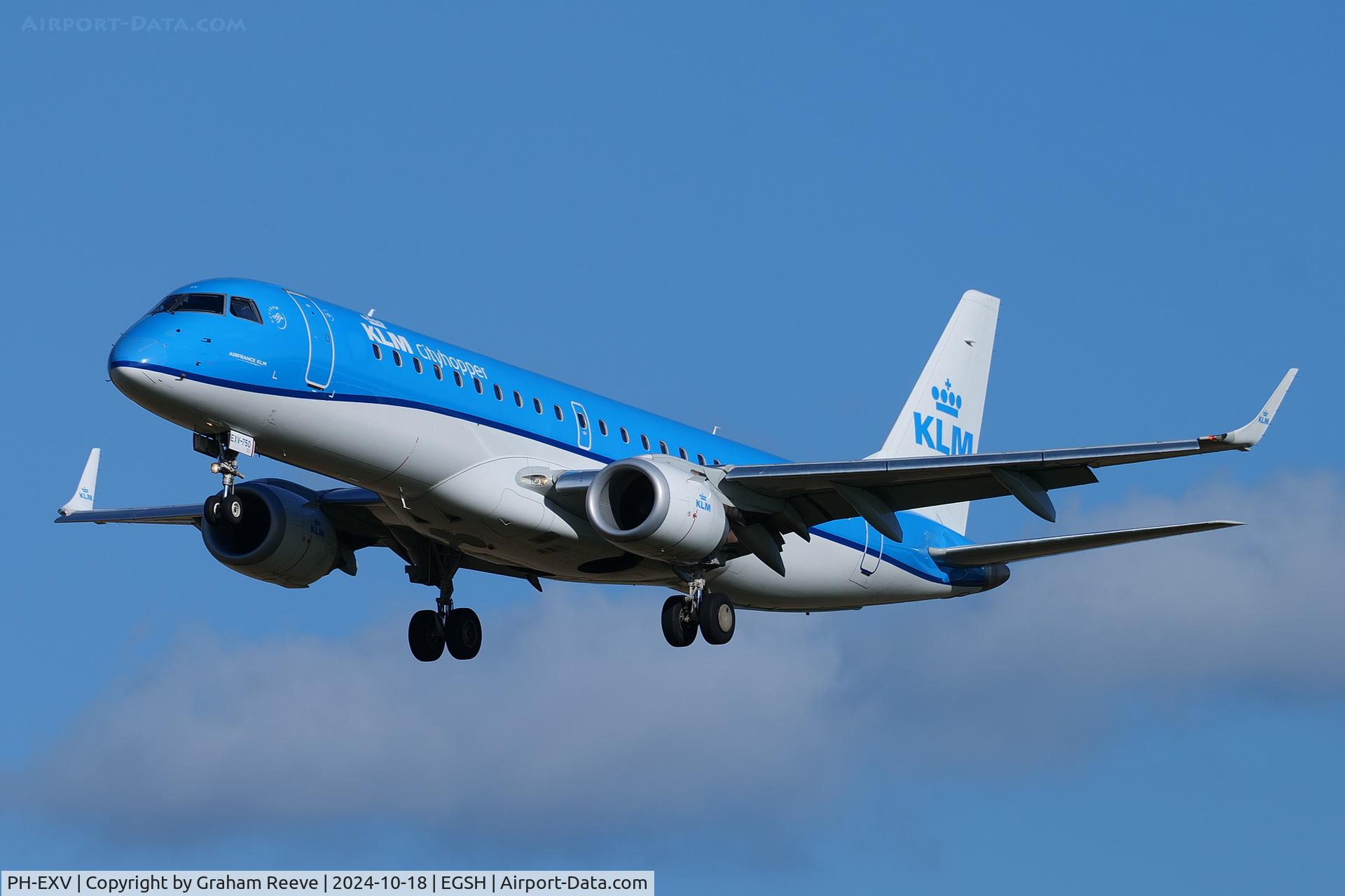 PH-EXV, 2018 Embraer ERJ-190STD (ERJ-190-100) C/N 19000750, Landing at Norwich.