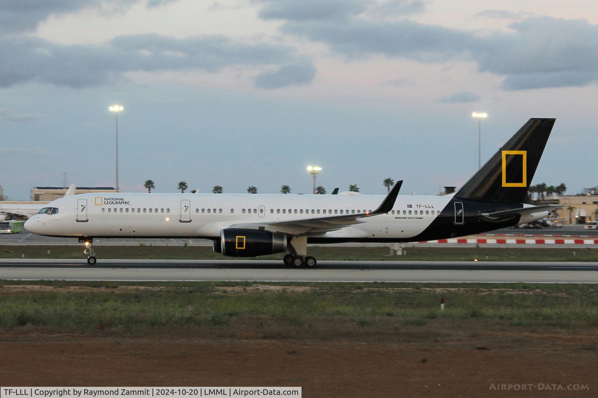 TF-LLL, 2000 Boeing 757-256 C/N 29307, B757 TF-LLL Icelandair (National Geographic Livery)