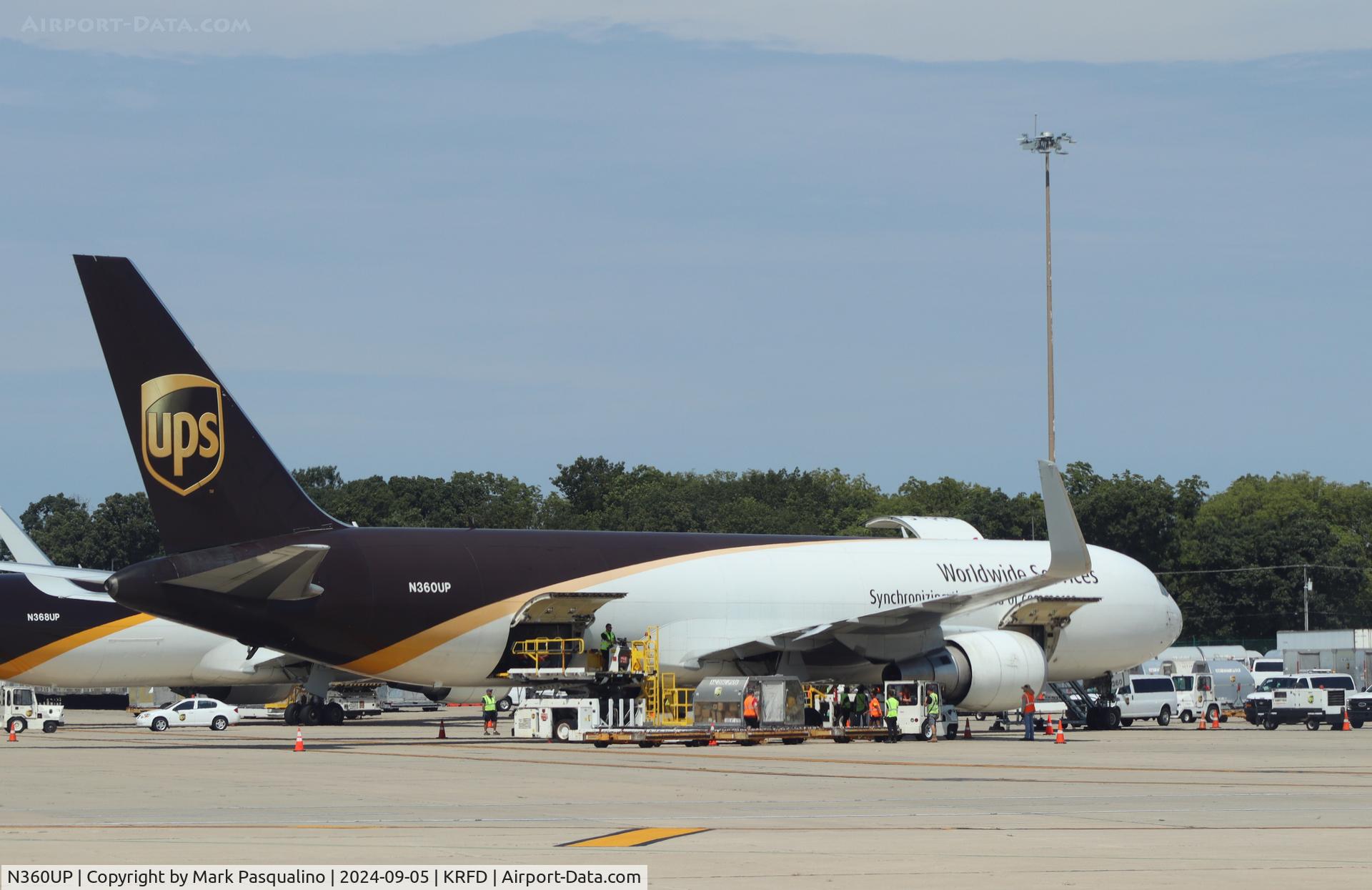 N360UP, 2013 Boeing 767-34AF/ER C/N 37946, Boeing 767-34AF/ER