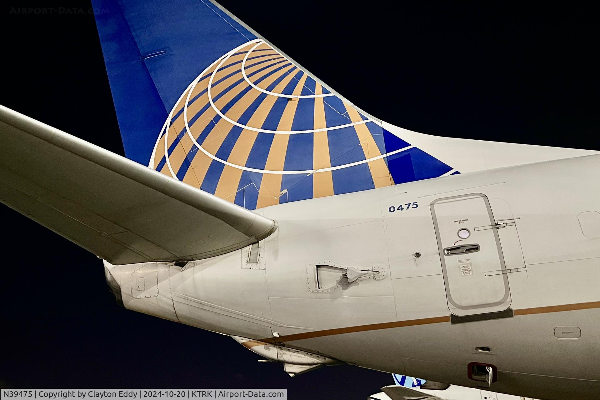 N39475, 2013 Boeing 737-924/ER C/N 37100, Truckee Tahoe airport in California 2024.