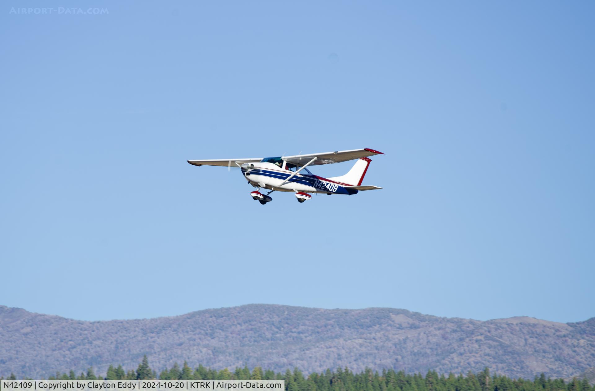 N42409, 1968 Cessna 182L Skylane C/N 18259006, Truckee Tahoe airport in California 2024.