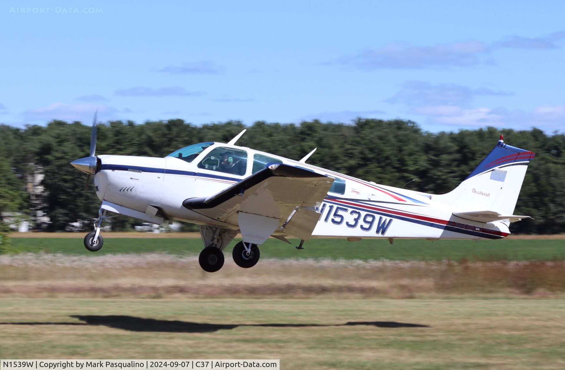 N1539W, 1972 Beech A36 Bonanza 36 C/N E-326, Beech A36