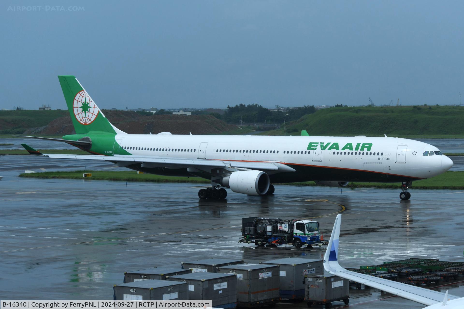 B-16340, 2017 Airbus A330-302 C/N 1806, EVA Air A333 taxying for departure