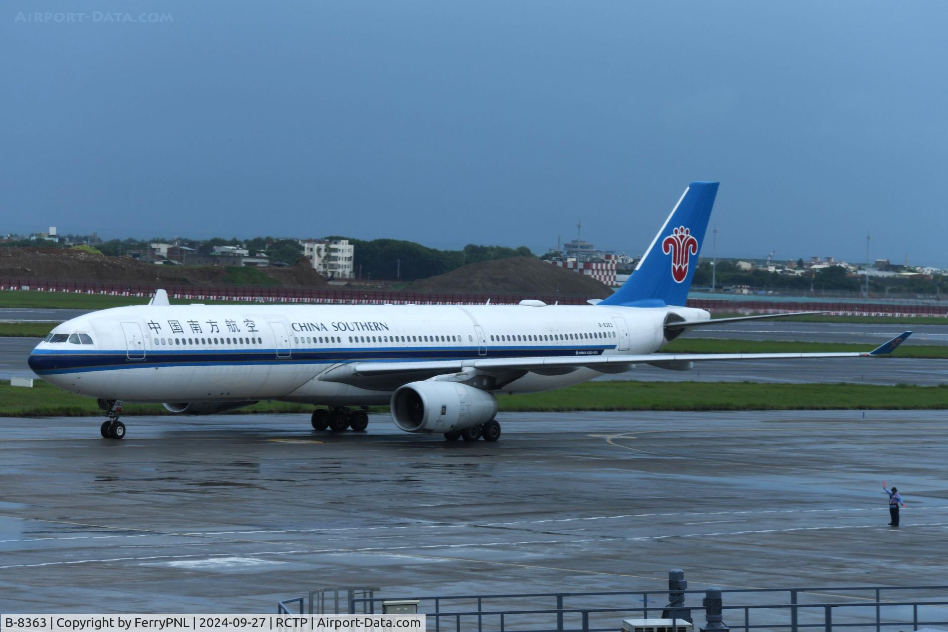 B-8363, 2017 Airbus A330-343 C/N 1818, China Southern A333 arriving at its gate