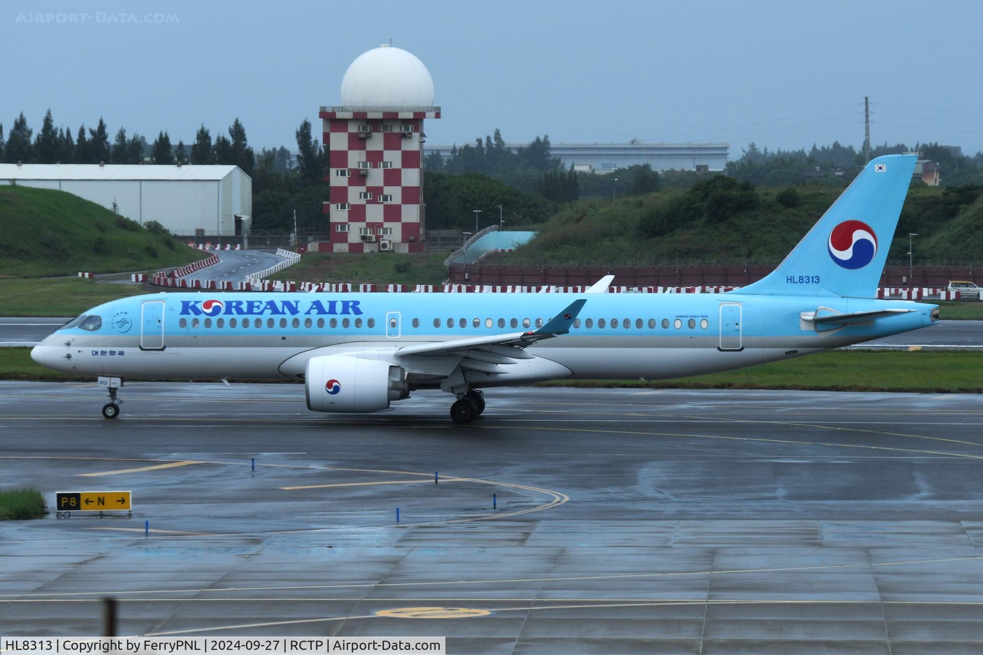 HL8313, 2018 Bombardier CSeries CS300 (BD-500-1A11) C/N 55031, Korean Air Lines A223 departing