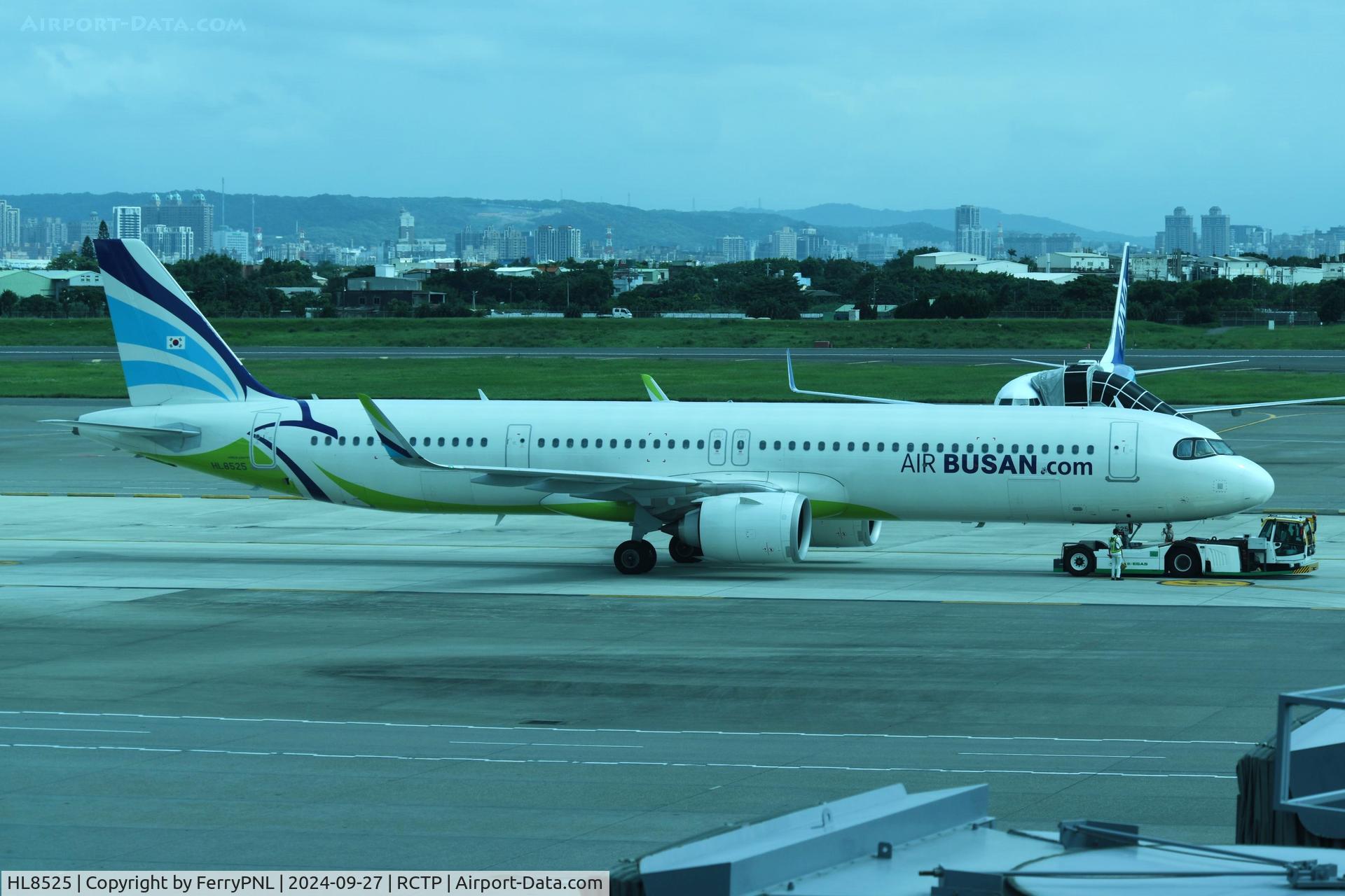 HL8525, 2024 Airbus A321-251NX C/N 11687, Air Busan A321N departing