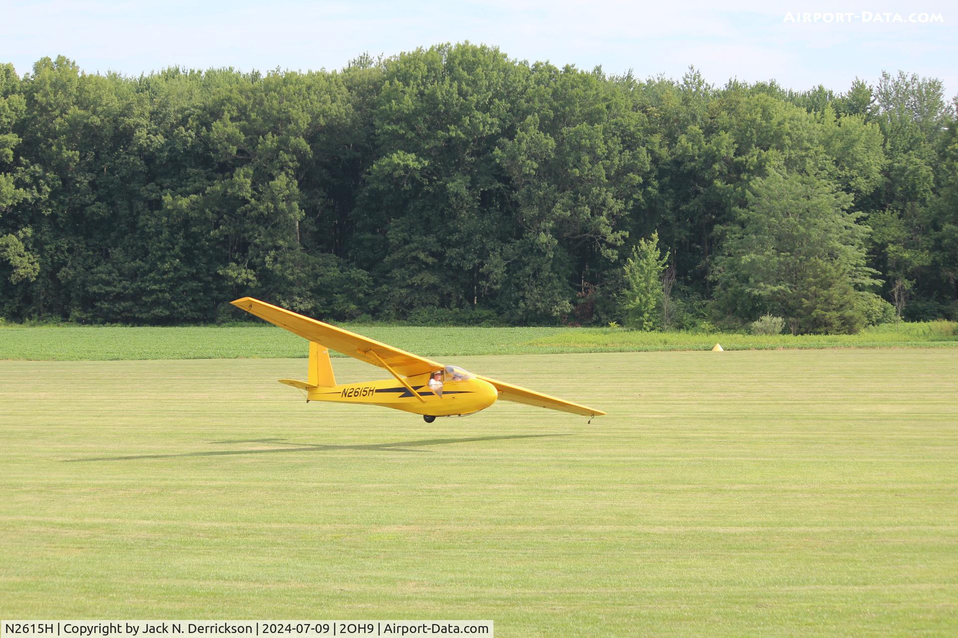 N2615H, 1976 Schweizer SGS 2-33A C/N 435, Youth Camp 2024.